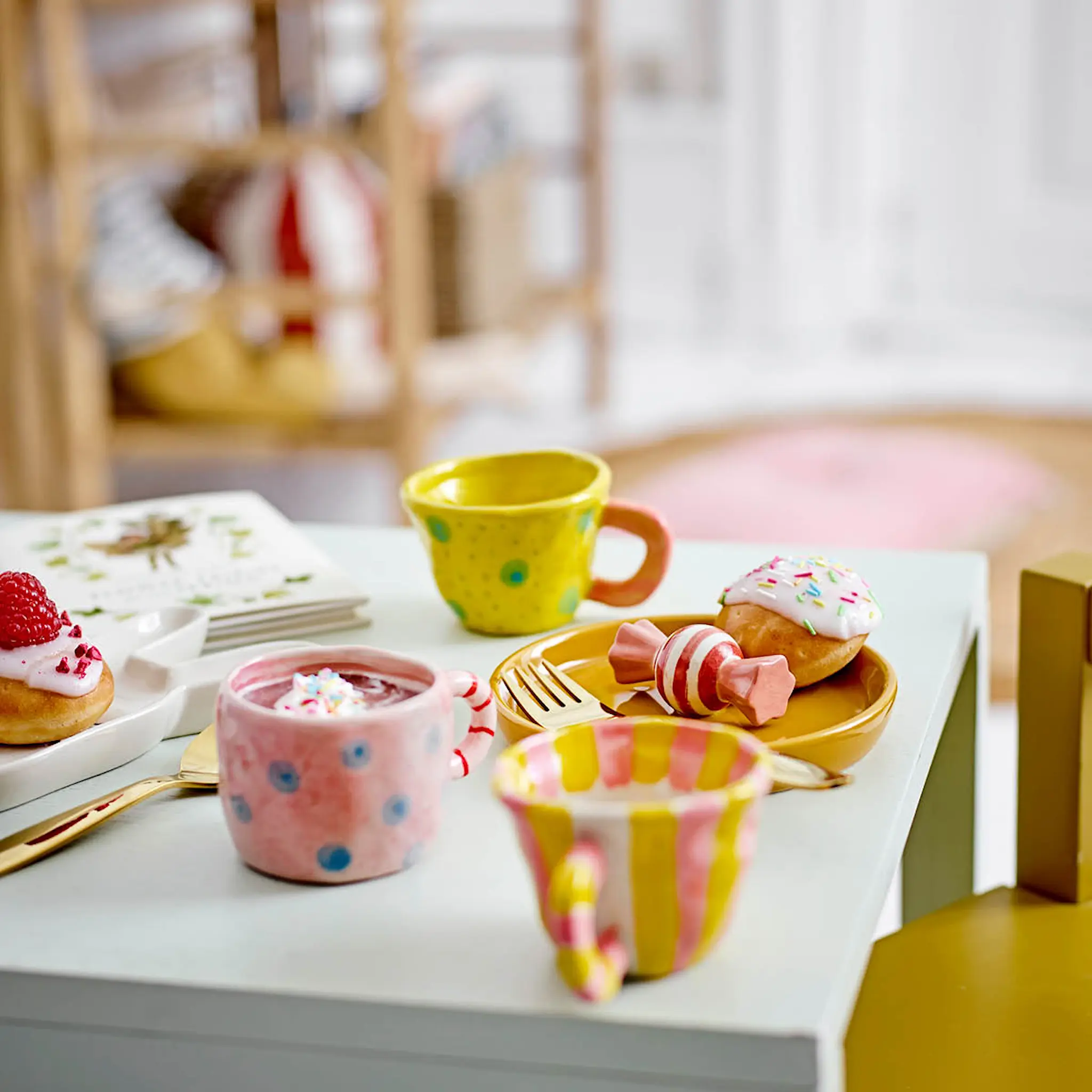 Bloomingville MINI Nini mugg 10 cl rosa/blå/röd