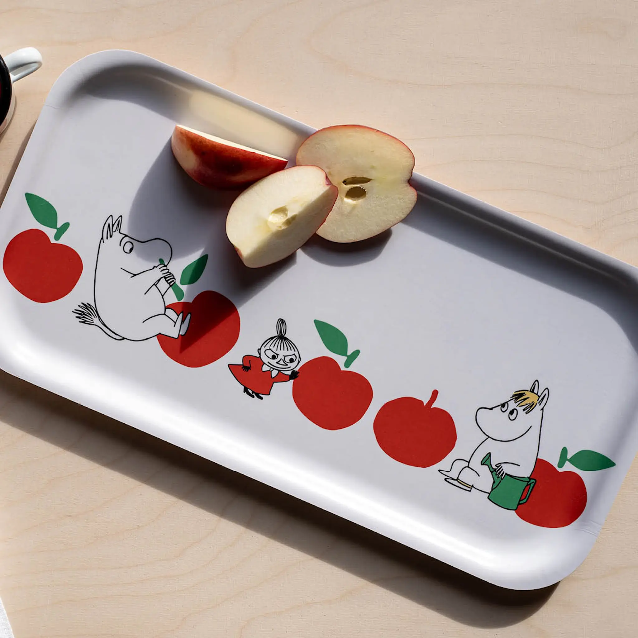 Muurla Mumin bricka 43x22 cm Glada Äpplen