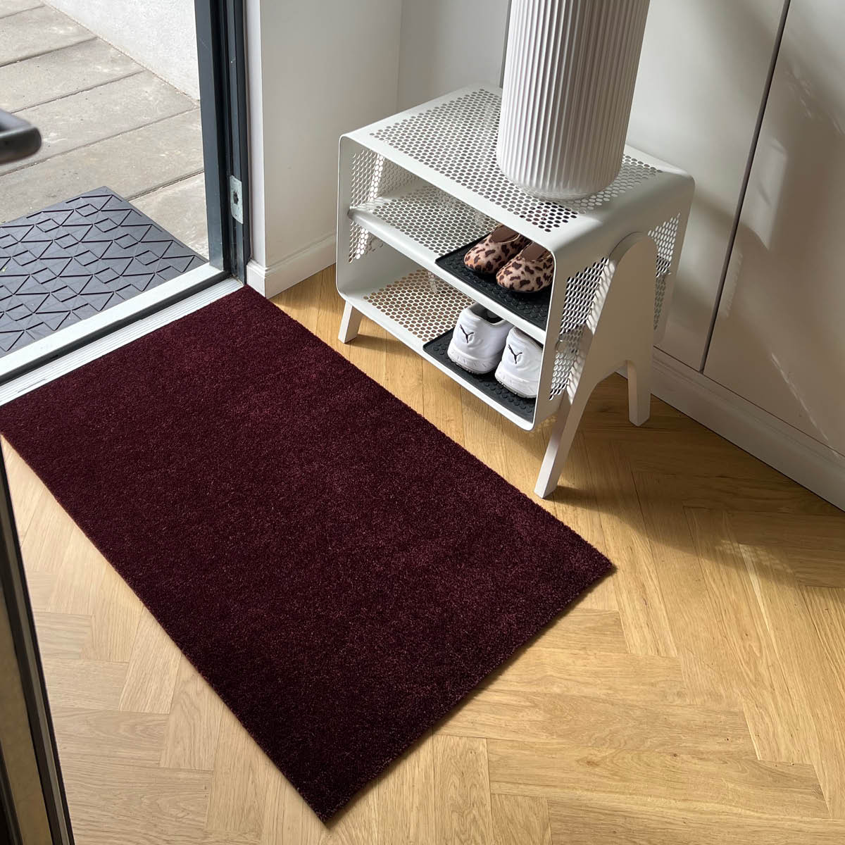 Tica Copenhagen Unicolor golvmatta 120x67 cm bordeaux