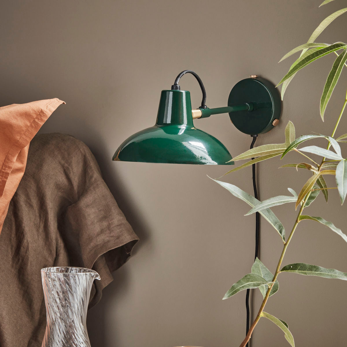 House Doctor Desk Seinävalaisin 30x18 cm Vihreä