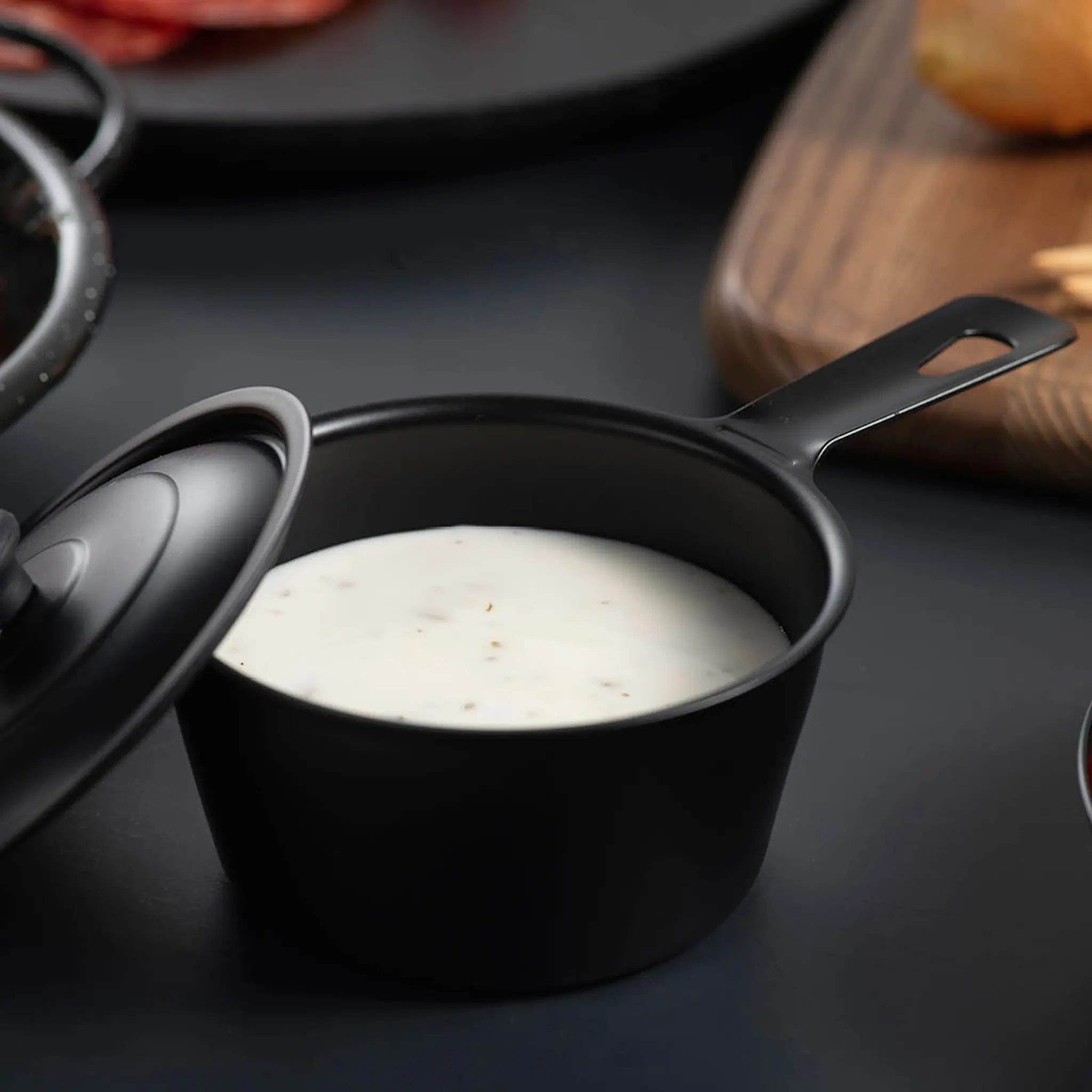 Modern House Tapitas ugnsform med lock 15,5 cm emaljerad