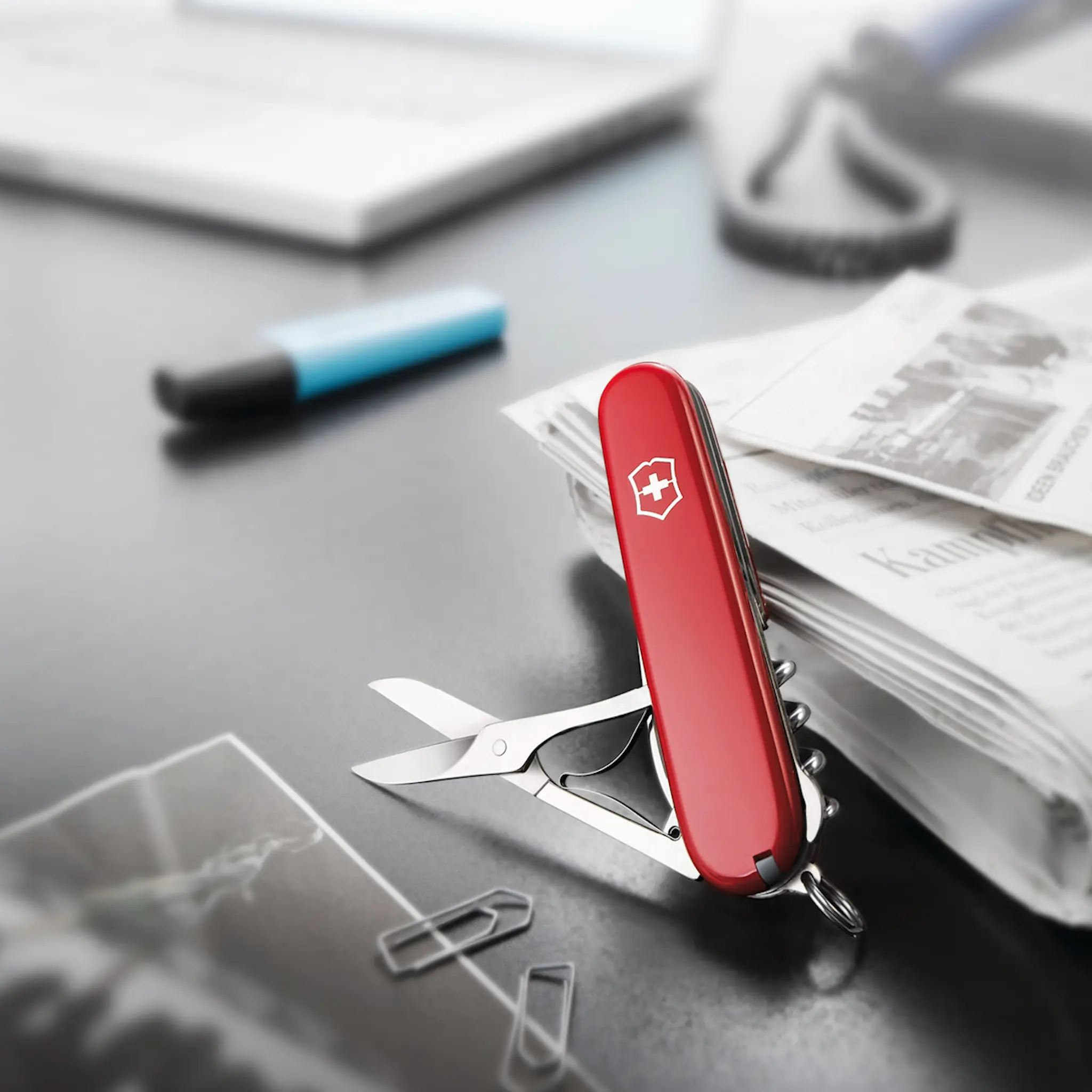 Victorinox Compact fickkniv 15 funktioner röd