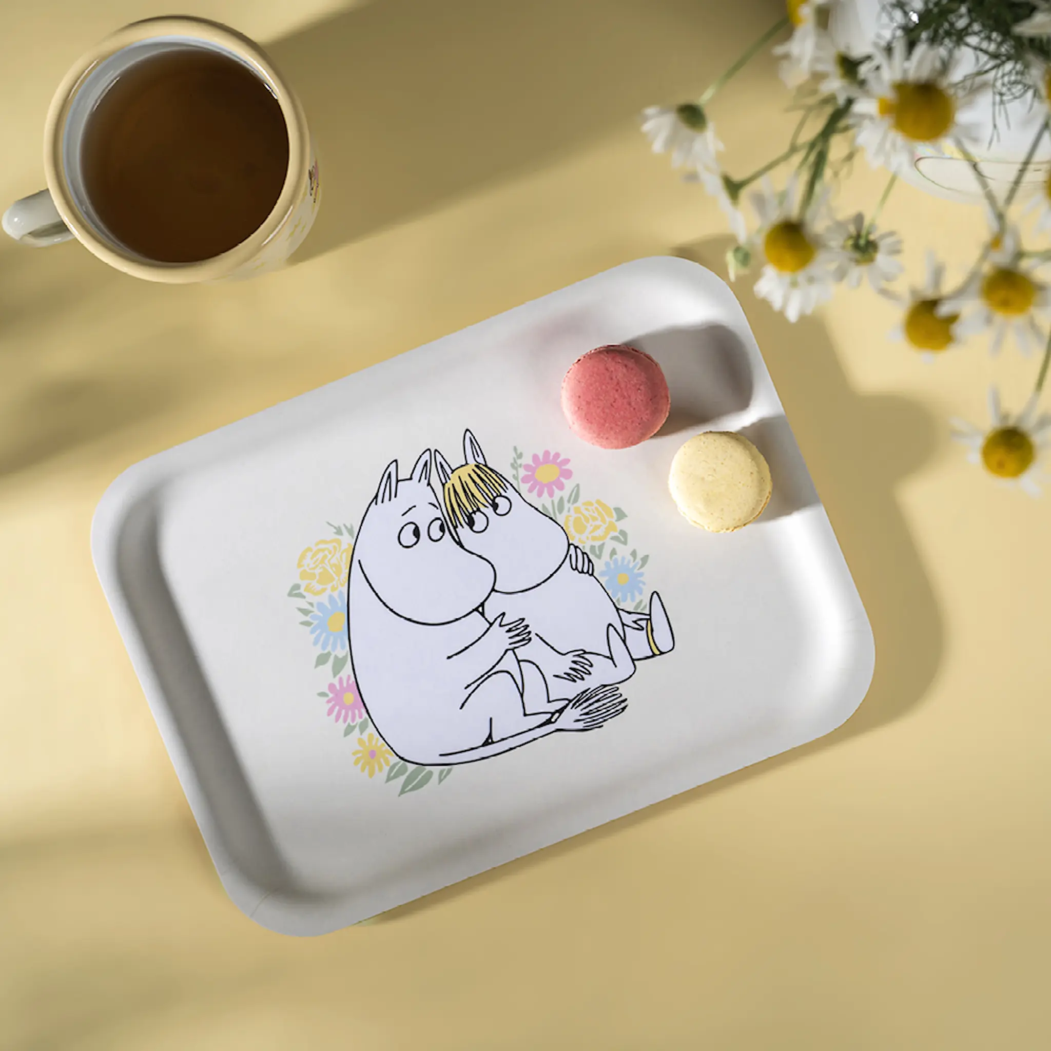 Muurla Mumin bricka 27x20 cm blommor beige