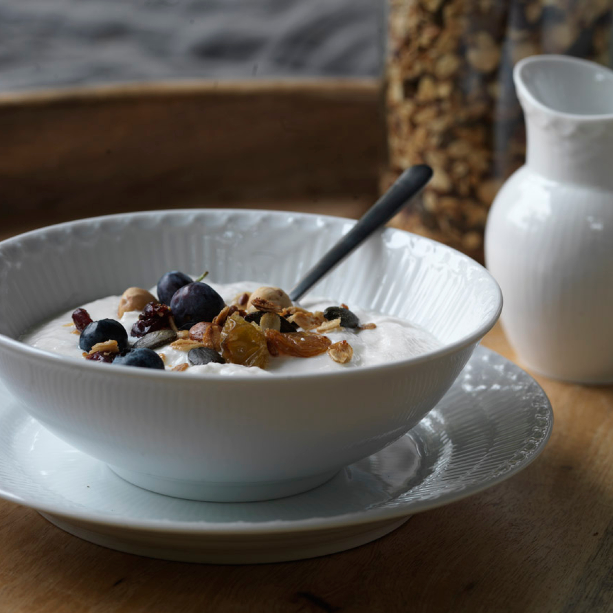 Royal Copenhagen White Fluted Half Lace Skål 35 cl