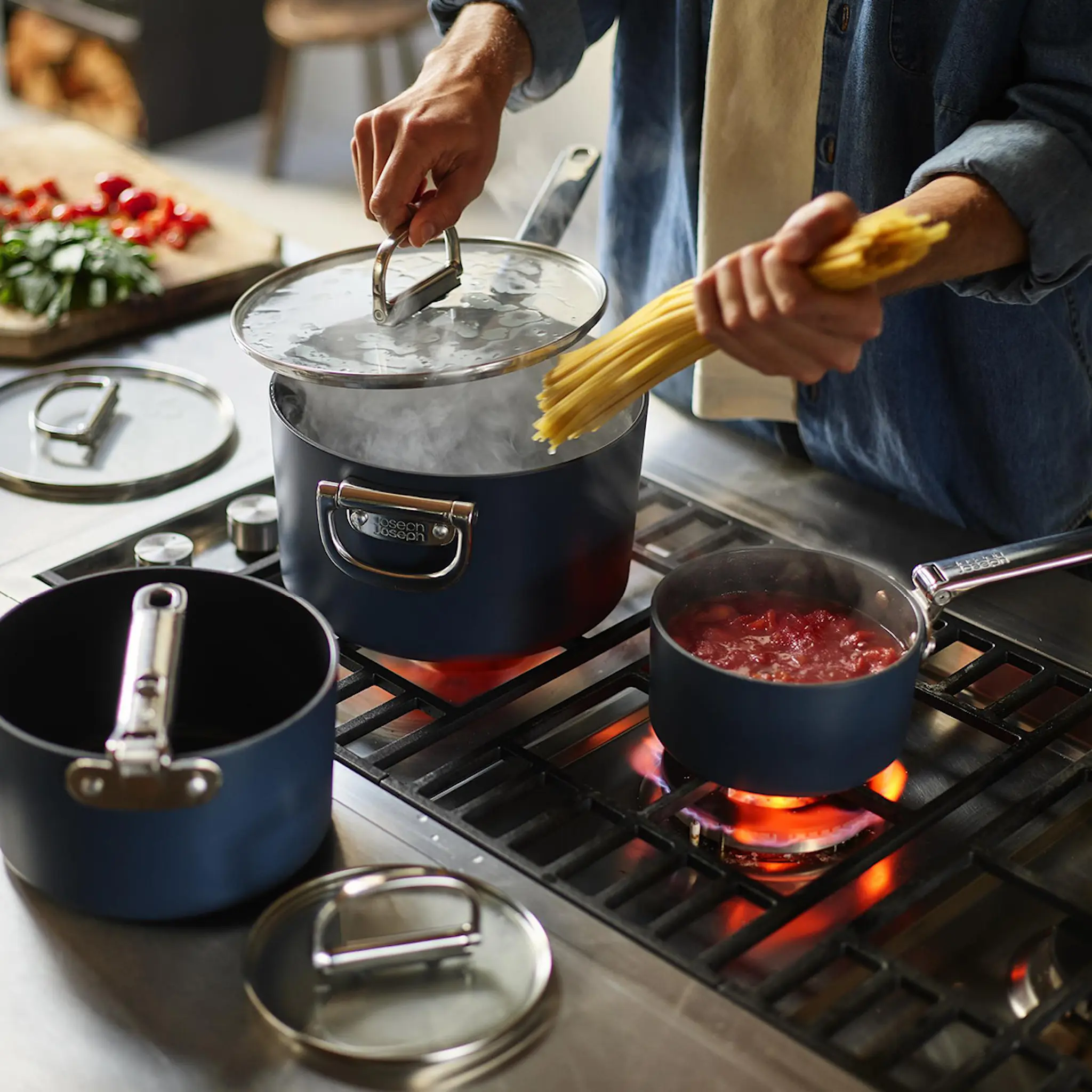 Joseph Joseph Space Kattila kannella 2,9 L 19 cm Midnight Blue