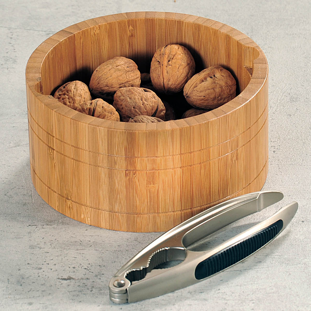 Kesper Pähkinäkulho pähkinänsärkijällä 16,6 cm bambu