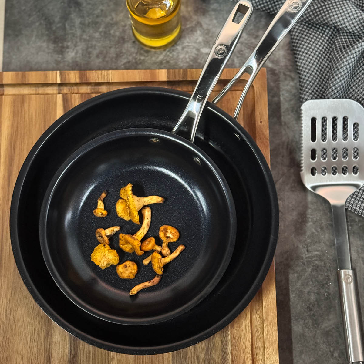 Anders Petter Classic stekpanna keramisk 2 delar 20+28 cm