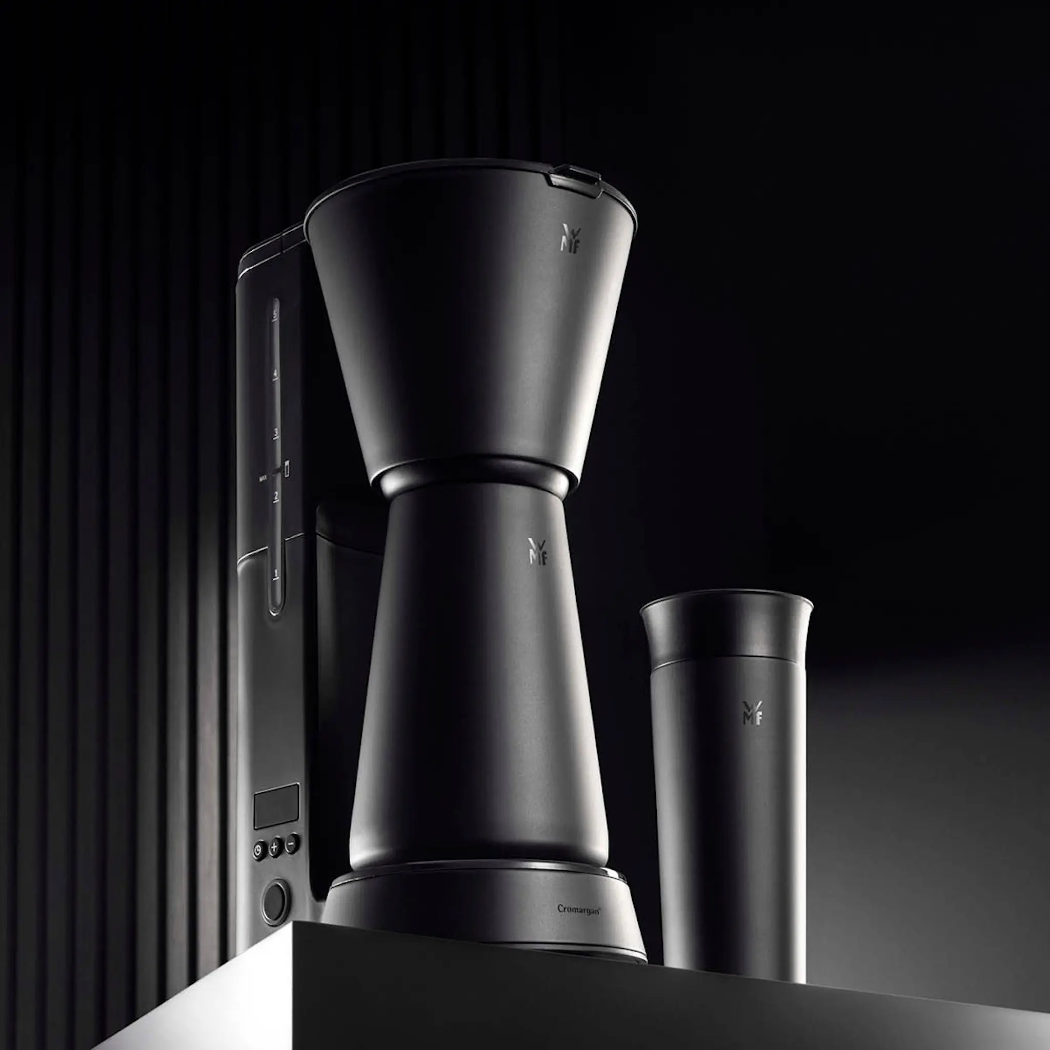 WMF KitchenMinis kaffebryggare med termosmugg svart