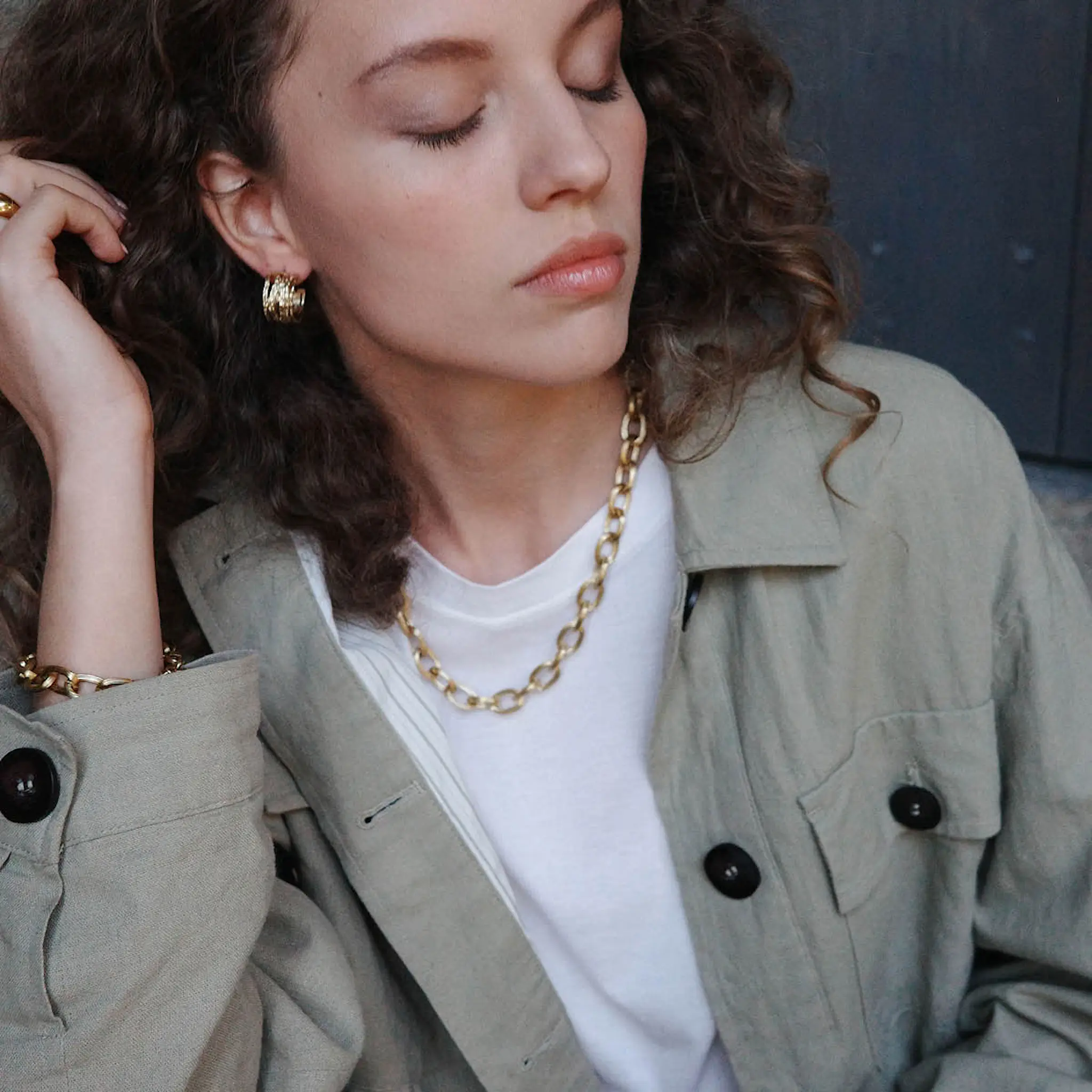 A&C Oslo AS Steel - Satin örhängen breda guld