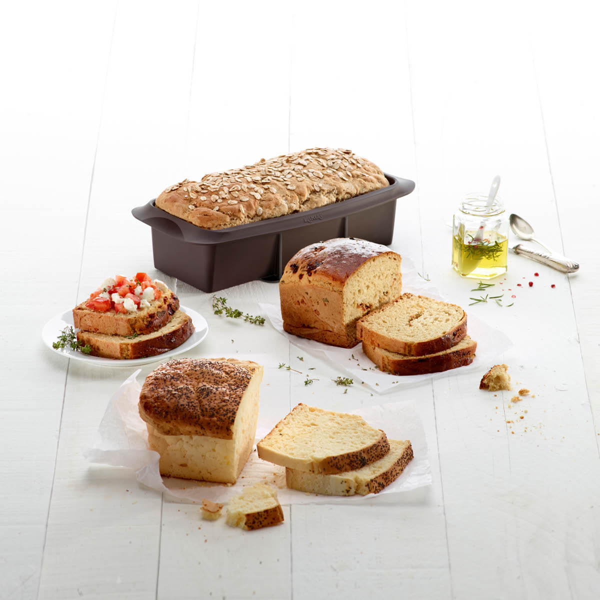 Lékué Silikonform för bröd eller kaka 25x13 cm brun