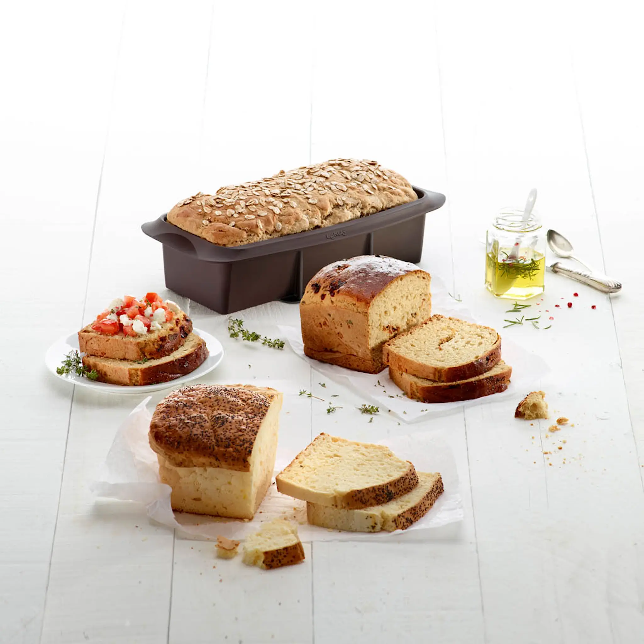 Lékué Silikonform för bröd eller kaka 25x13 cm brun