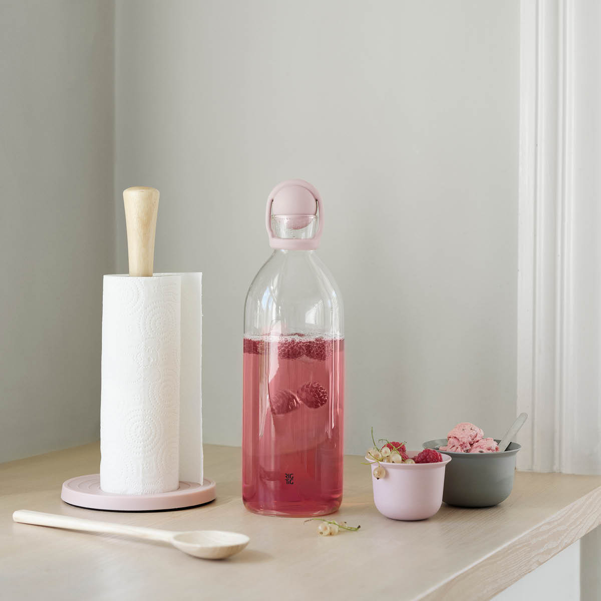 RIG-TIG HUSHÅLLSPAPPERSHÅLLARE ROSE Rose