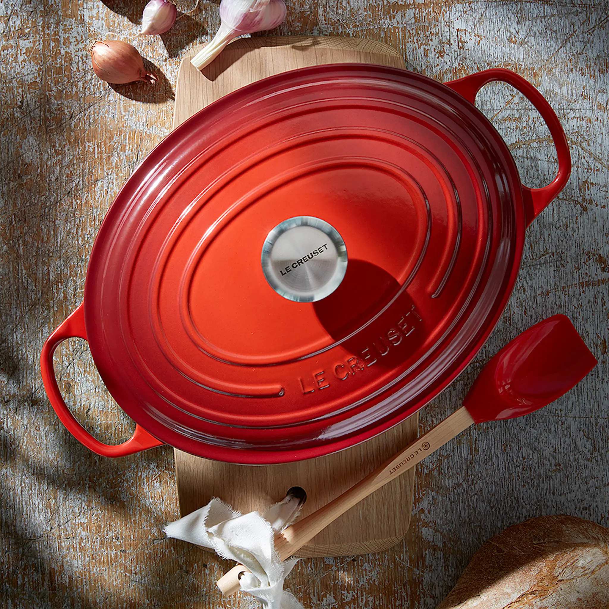 Le Creuset Signature Gjutjärnsgryta oval 31 cm 6,3 L Cerise