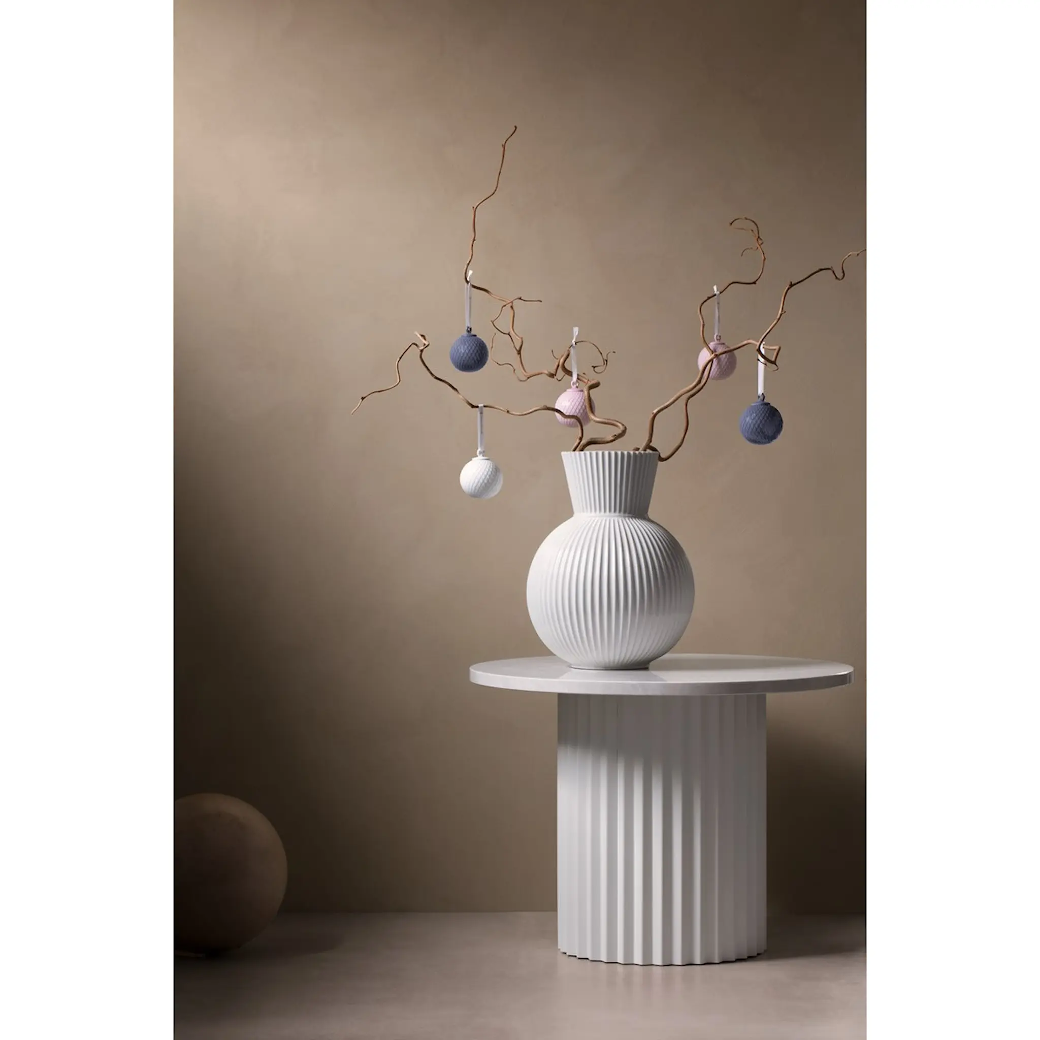 Lyngby Porcelæn Rhombe Dekorationskula 7 cm Ljus Rosa