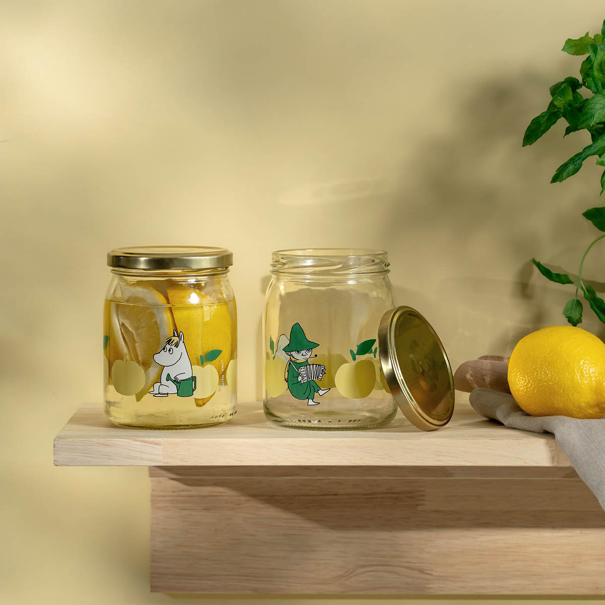 Muurla Mumin glasburk 0,5 L Glada Äpplen