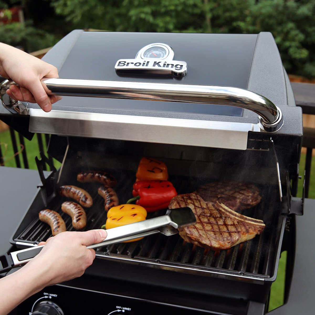 Broil King Gasolgrill Royal 390 Shadow med rotisserie och sidobrännare