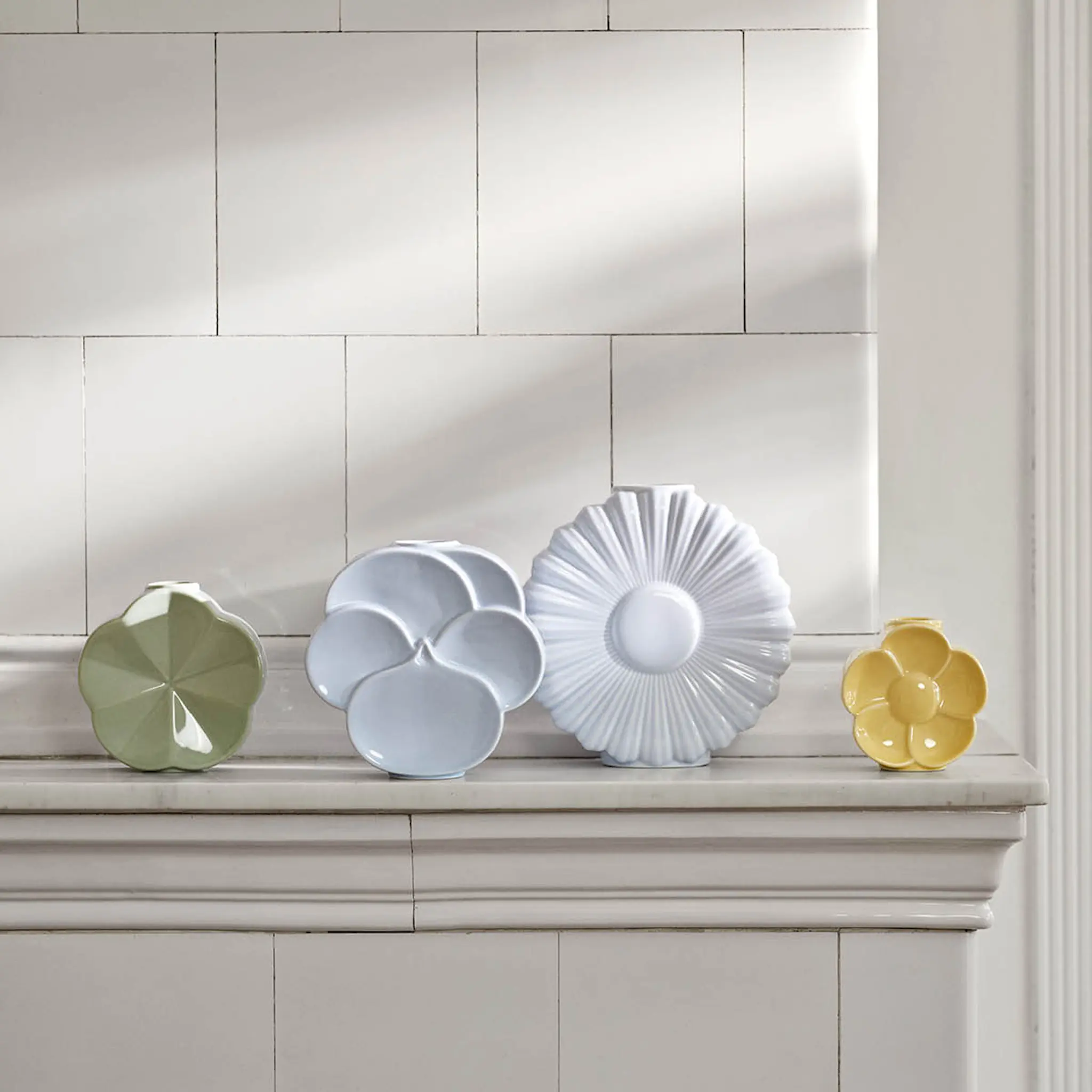 Lyngby Porcelæn Flower vas smörblomma 11,5 cm sand