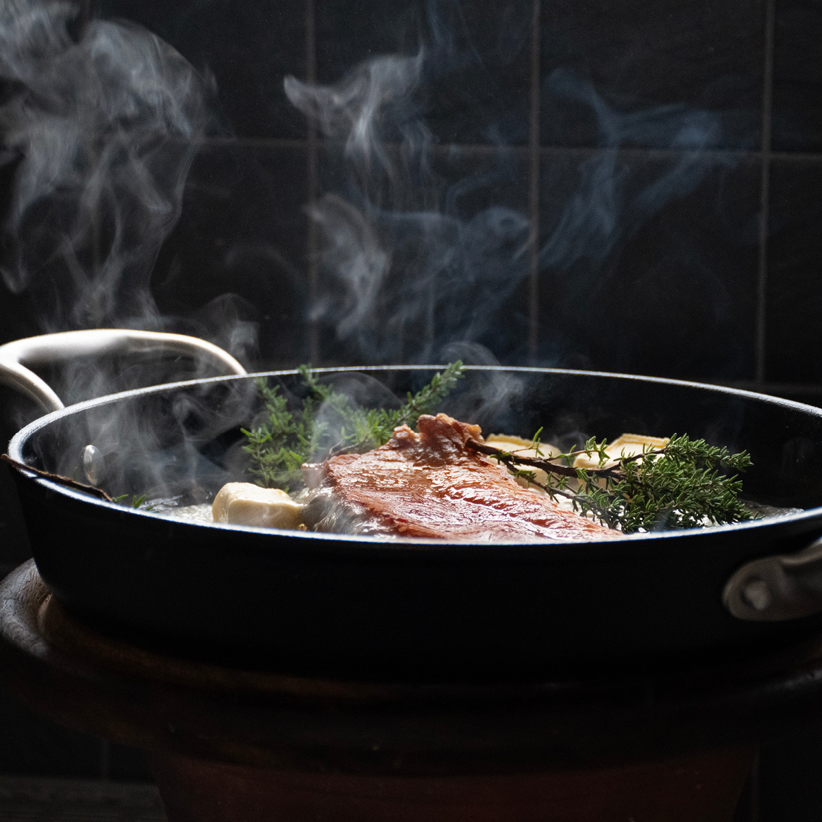 Satake Gjutjärnspanna 29 cm Mattsvart