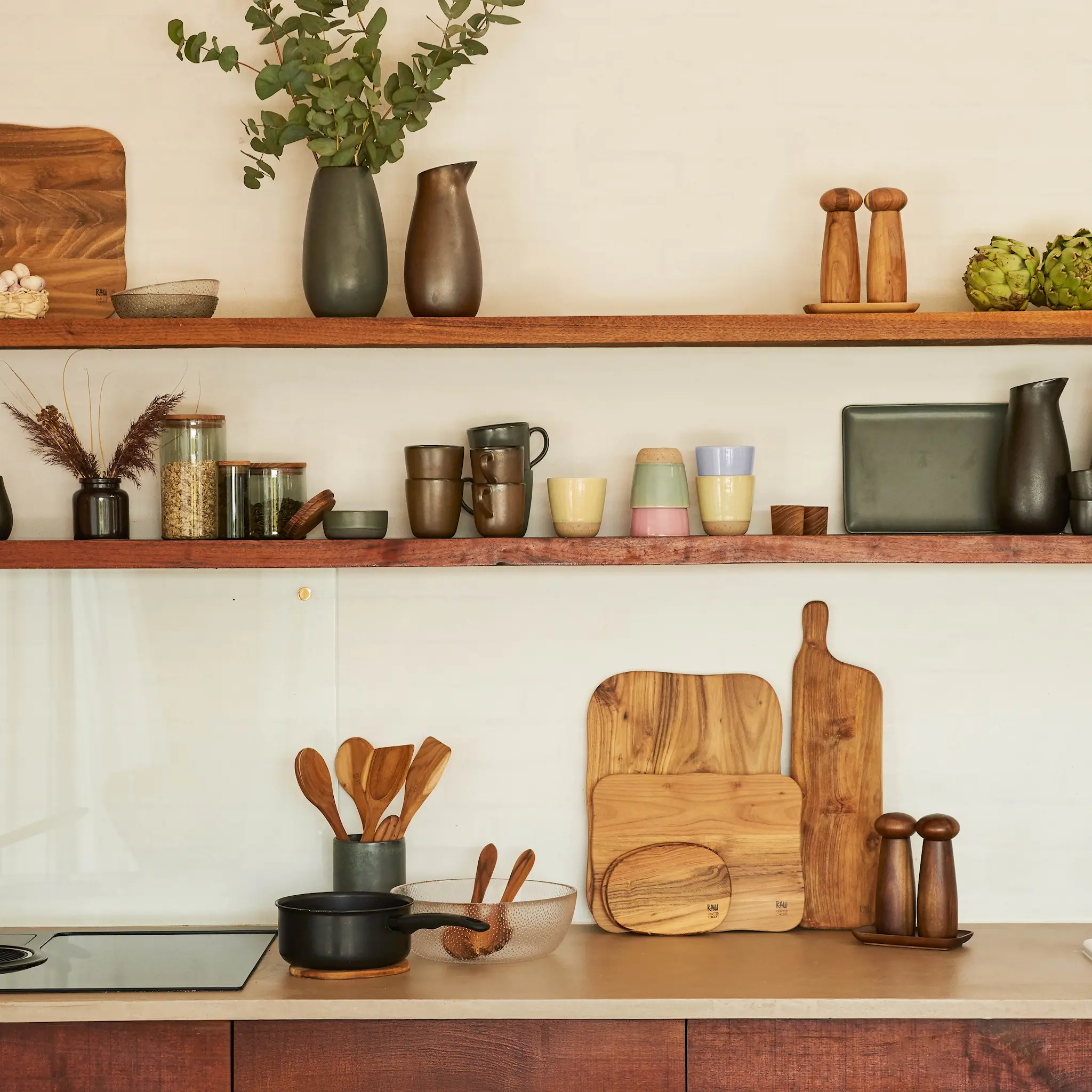 Aida Raw Kvarnset med bricka 18,5 cm 3 delar Teak