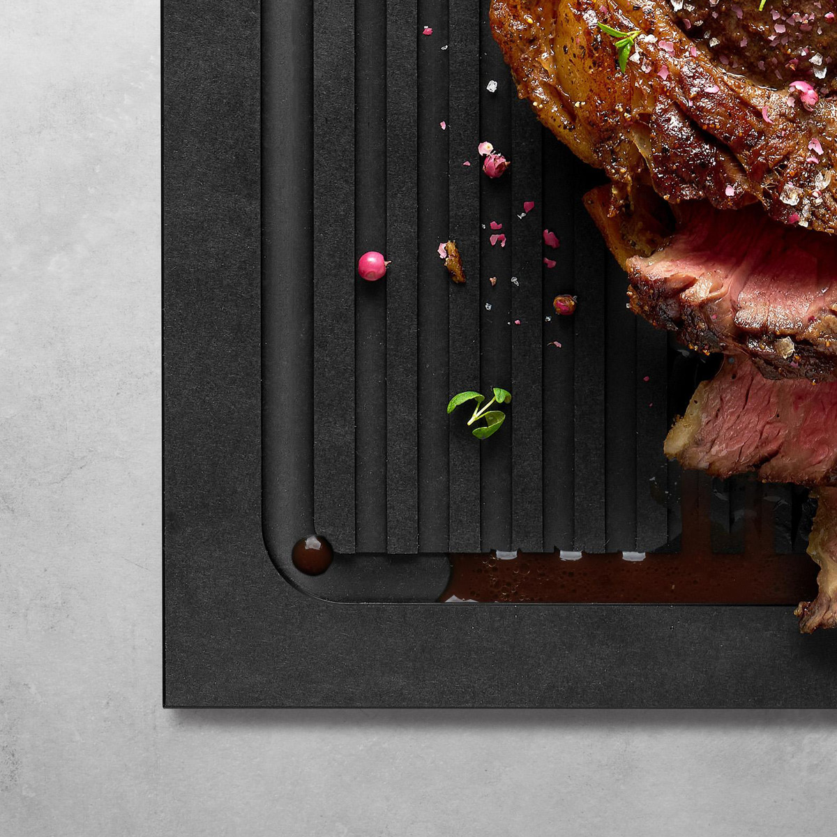 Woll Cut it skjære- & serveringsbrett 37x25 cm svart