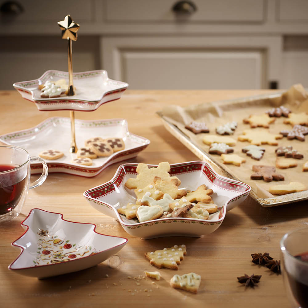 Villeroy & Boch Winter Bakery Delight våningsfat med fot 2 våningar 25,5 cm