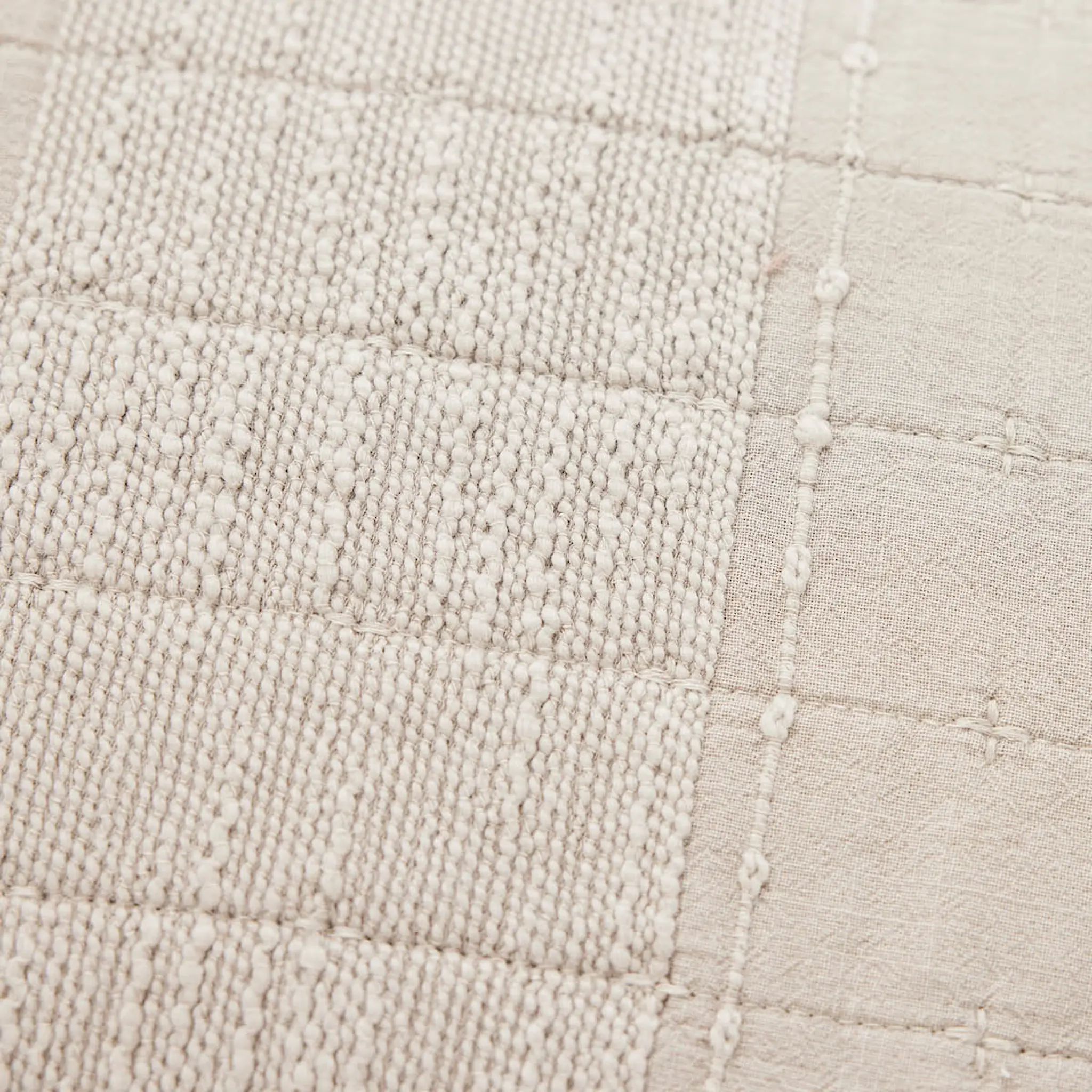 Lene Bjerre Isadora sengeteppe 260x240 cm sand