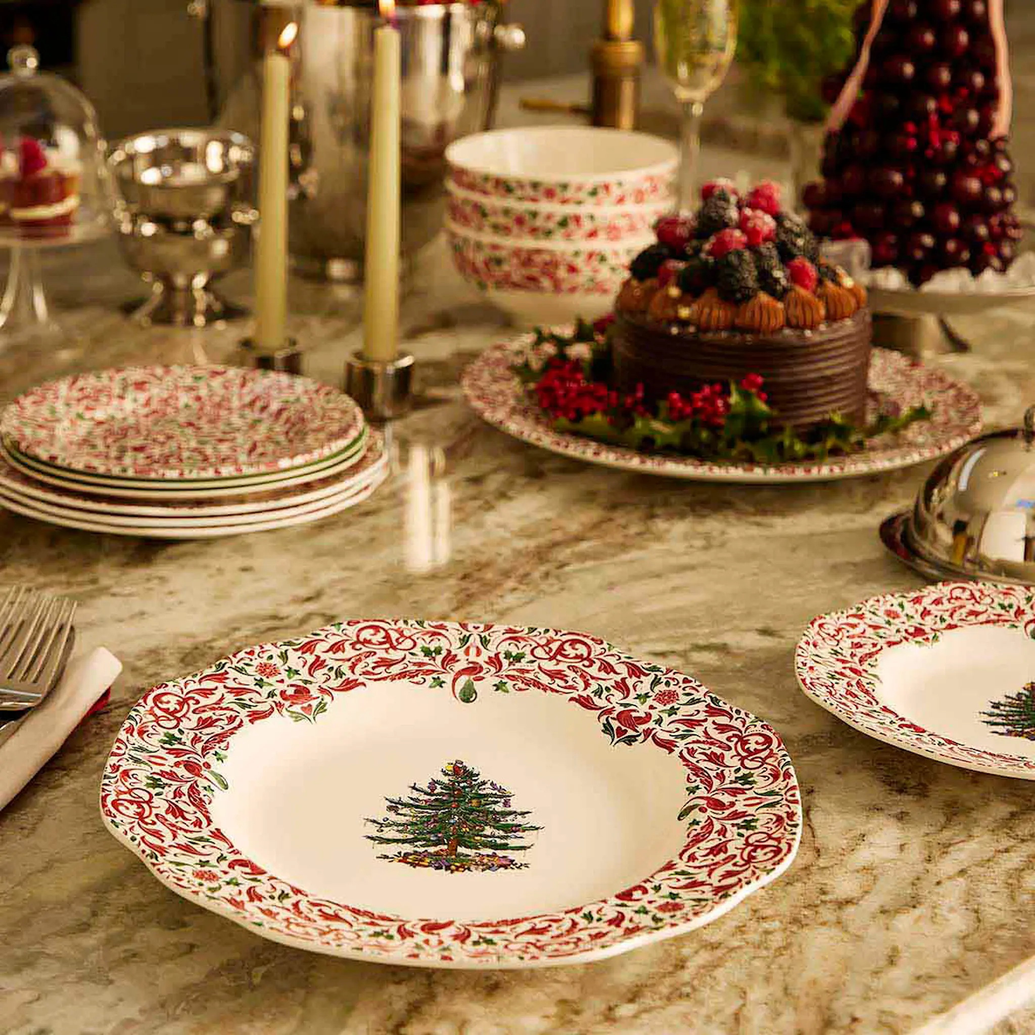 Spode Christmas Tree Yuletide Scalloped tallrik 20 cm