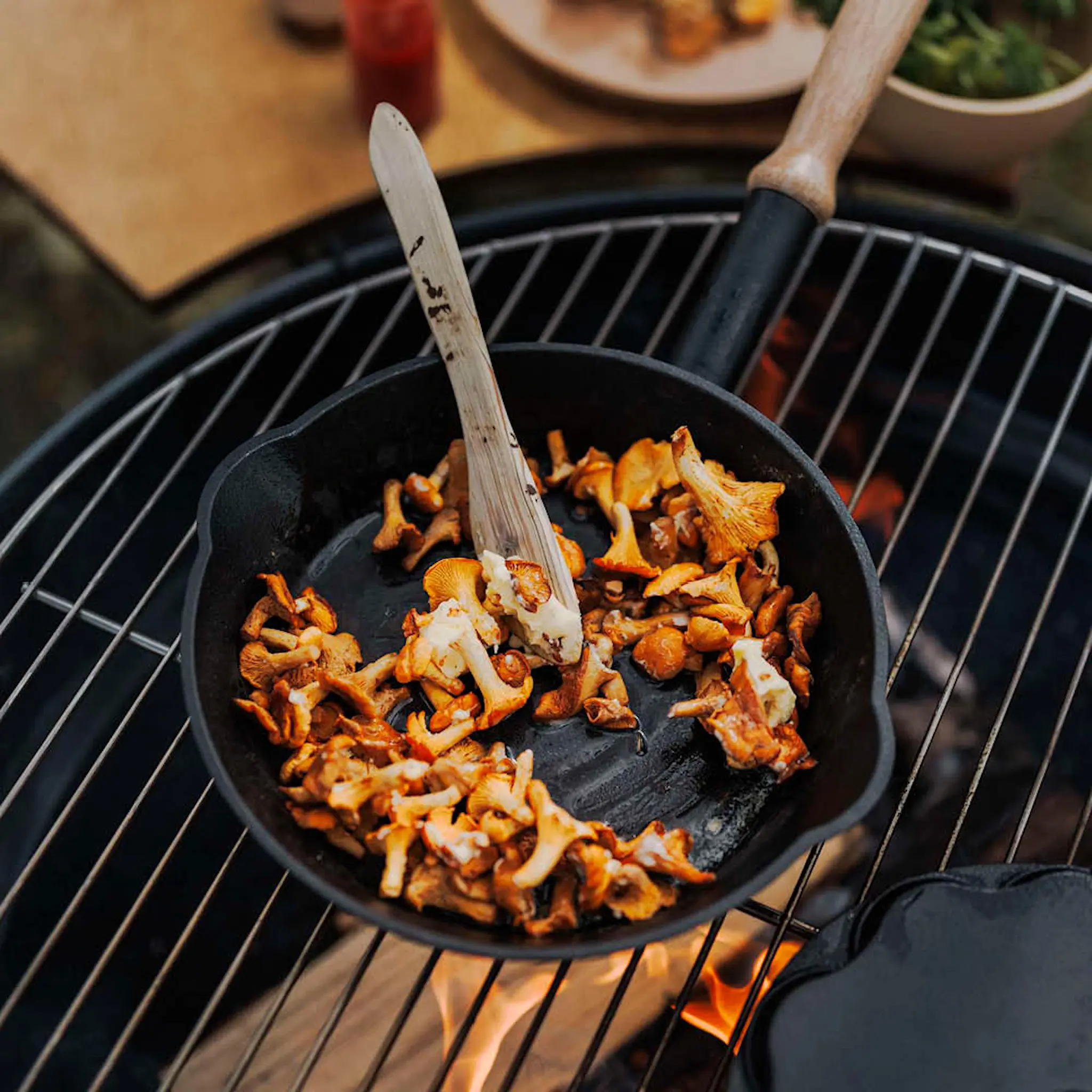 Espegard Valuratapannu 18 cm nuotiolle