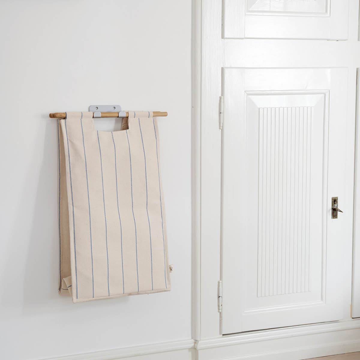 ReCollector BagUp väggmonterad förvaringspåse 24,5x35x57 cm Cobolt Blue