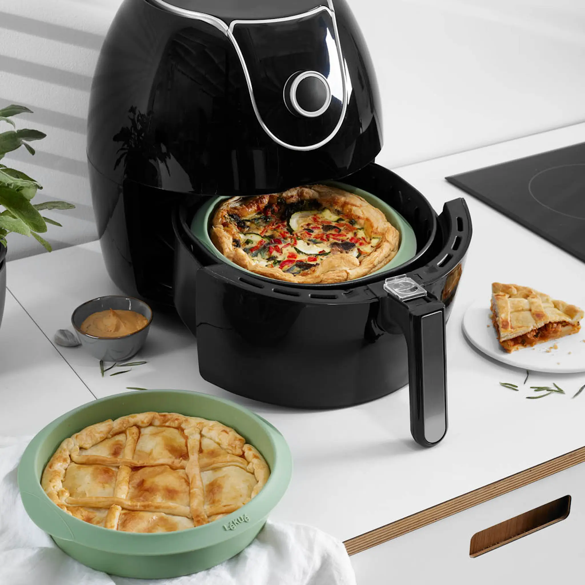 Lékué Silikonform till airfryer rund 20 cm grön