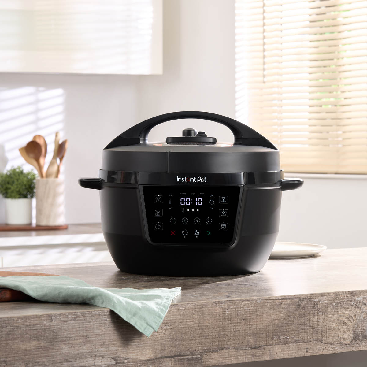 Instant Instant Pot multikoker XL 7,1L 1000–1200W