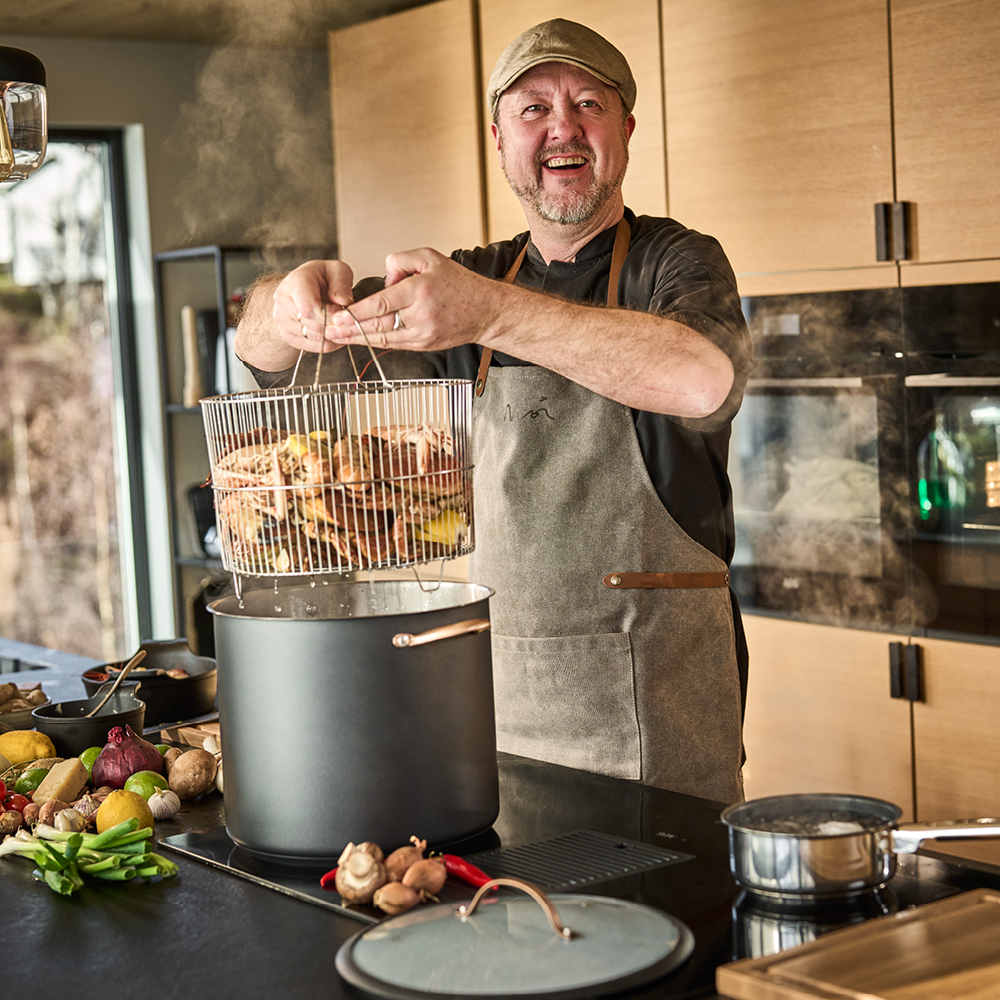 Modern House Black Copper gryte m/dampkurv 18L svart/kobber