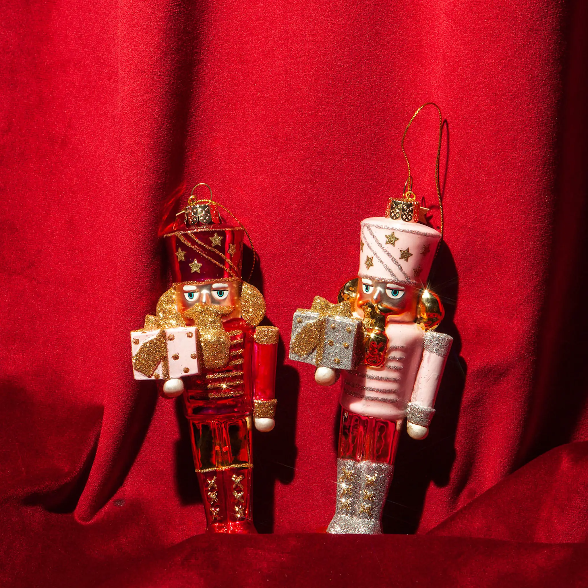 Vondels Golden Moments julhänge i glas 17 cm Nötknäppare hallon rosa