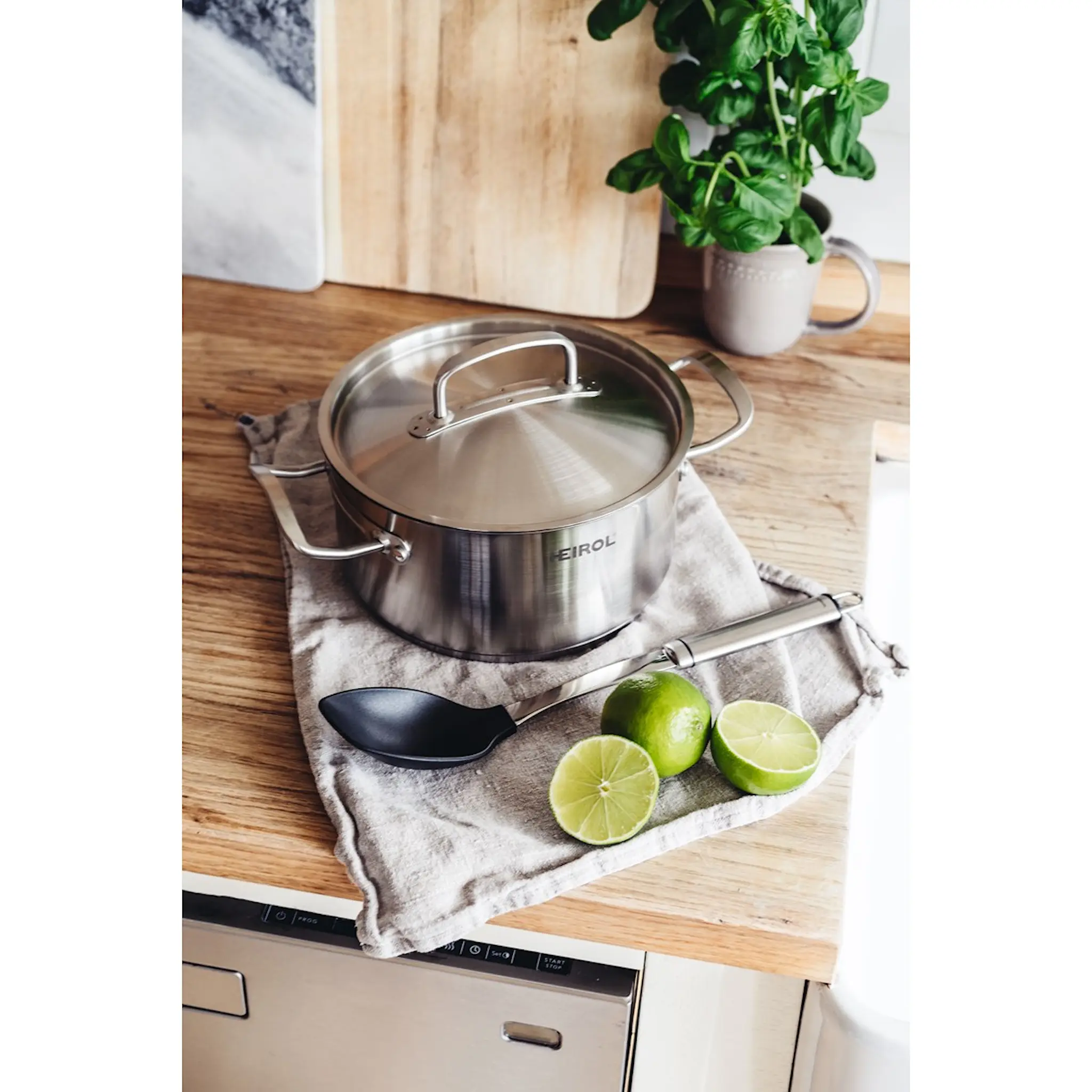 Heirol Cerasafe+ gryte med lokk 20 cm 3,2L