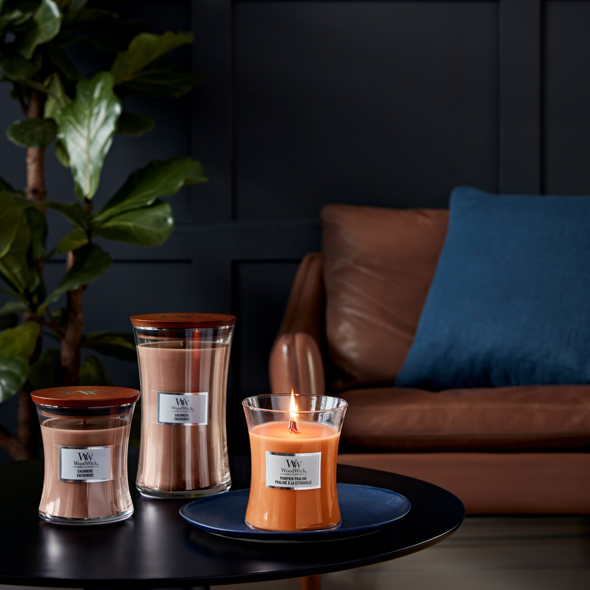 WoodWick Hourglass doftljus medium cashmere