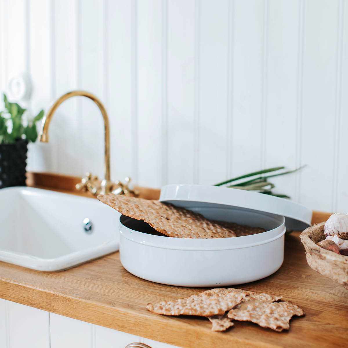 Dorre Brea Brödskrin 30 cm Vit