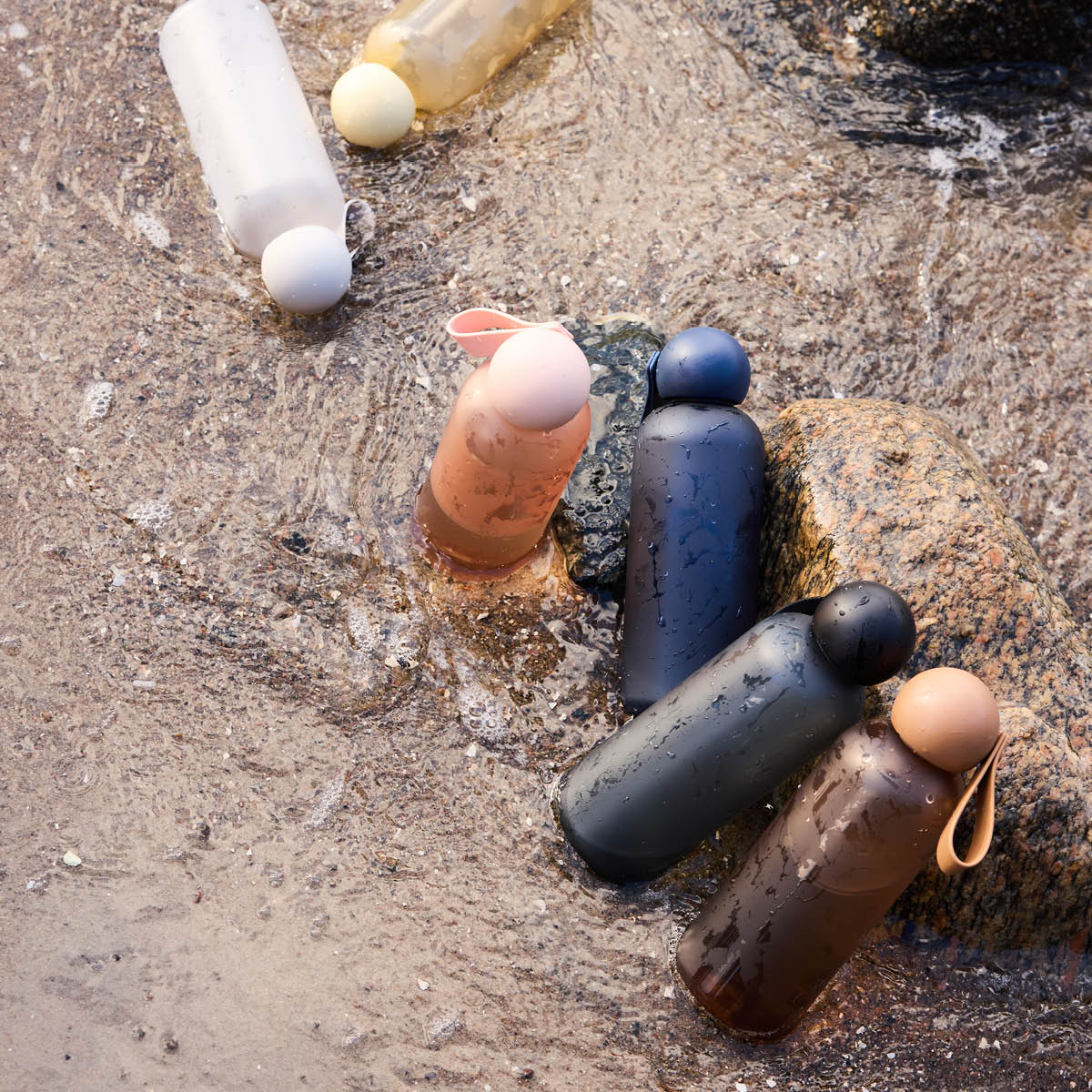 Sagaform Tom vattenflaska 65 cl blå