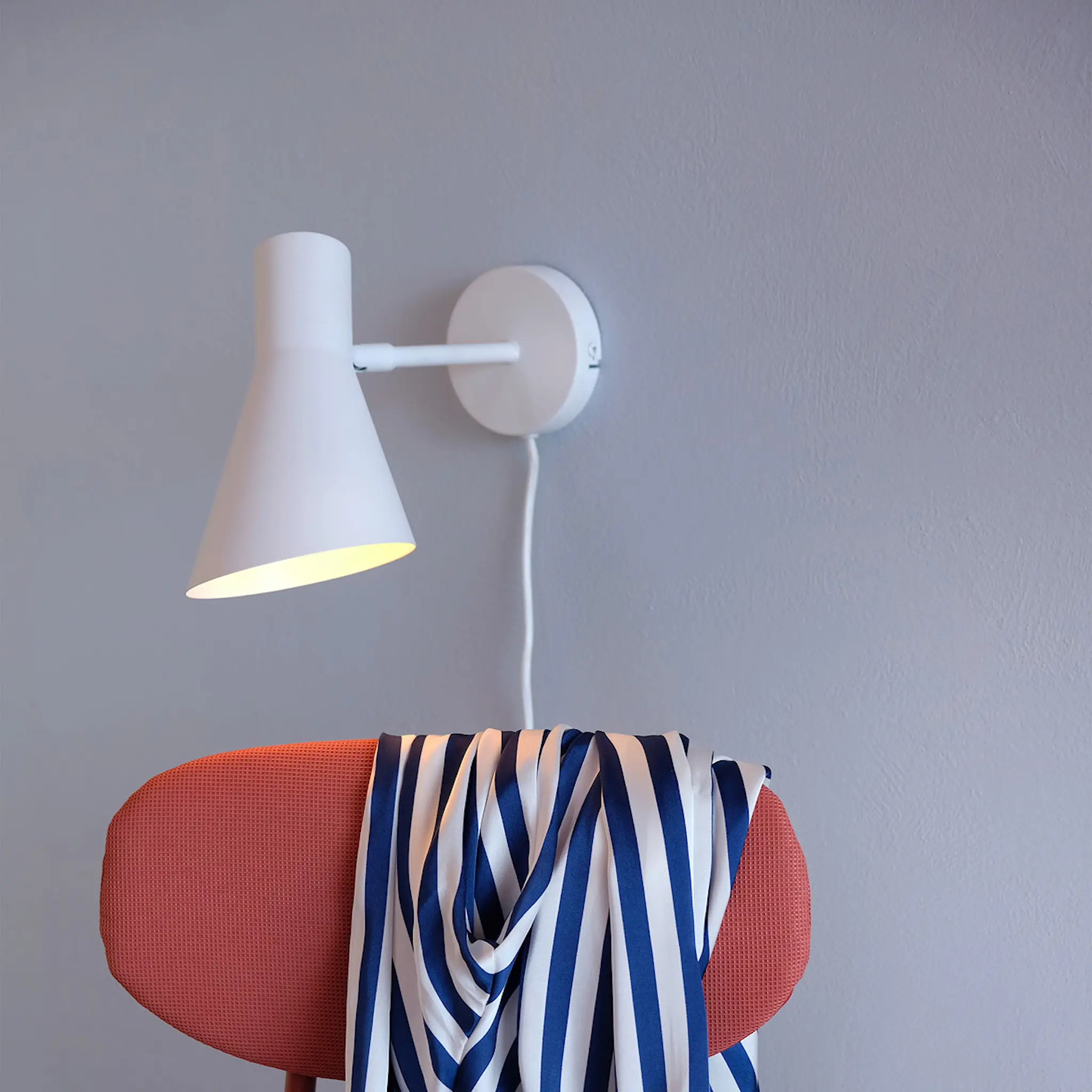 Dyberg Larsen DL12 vägglampa 20 cm vit