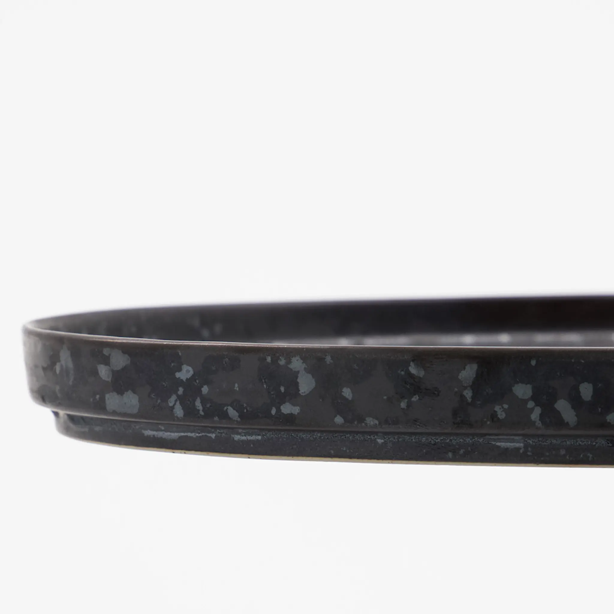 House Doctor Pion Serveringsfat 31 cm Svart/Brun