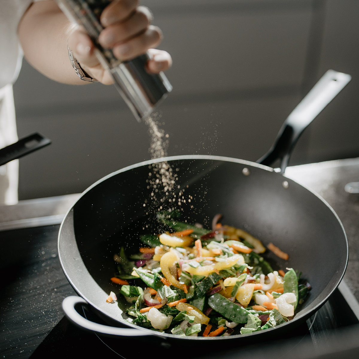 Heirol Blacksteel karbonstål wokpanne 33 cm svart