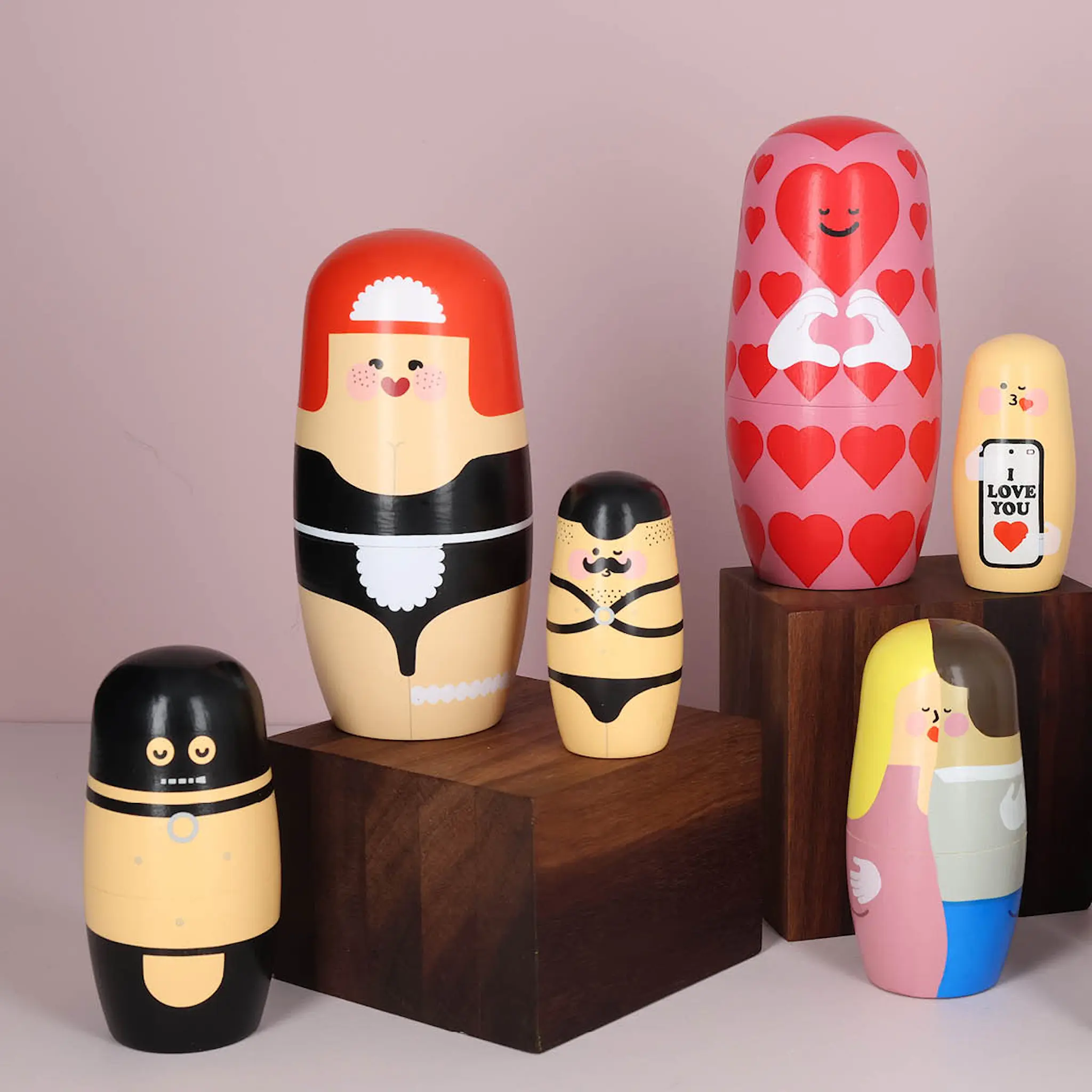 Spring Copenhagen Babushka Love Expressions trefigur 3 stk kirsebærtre