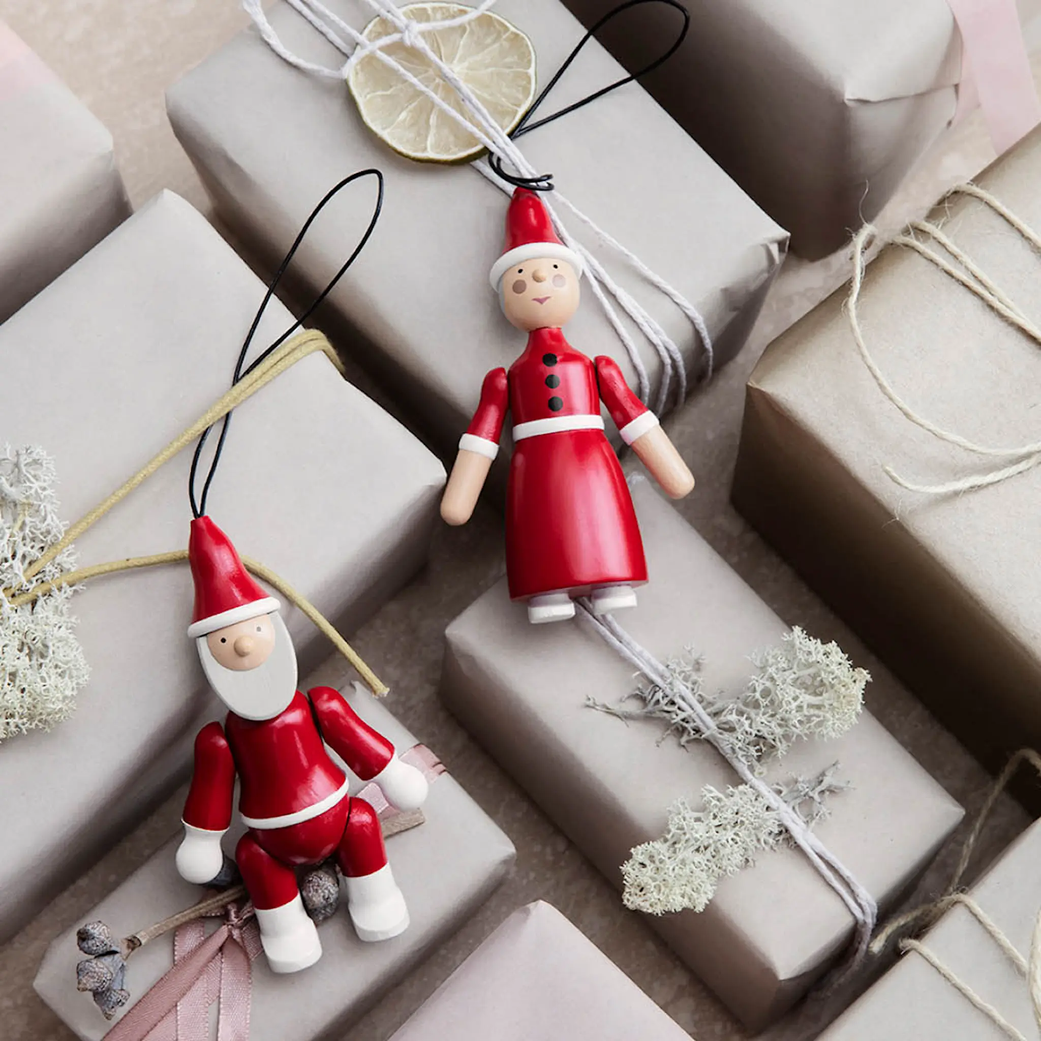 Kay Bojesen Denmark Kay Bojesen Ornaments Santa Claus & Clara 10 cm Röd/Vit