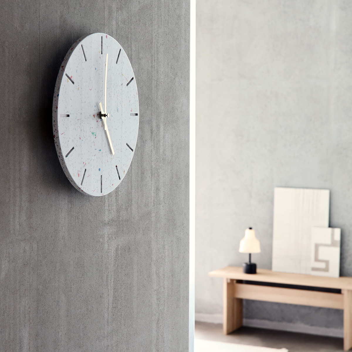 Hemverk RECY väggklocka 28 cm med svart visare