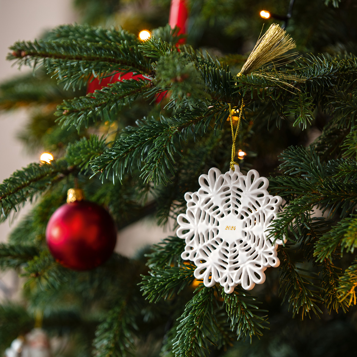 Villeroy & Boch Christmas Classic julgranspynt snöflinga 10 cm vit