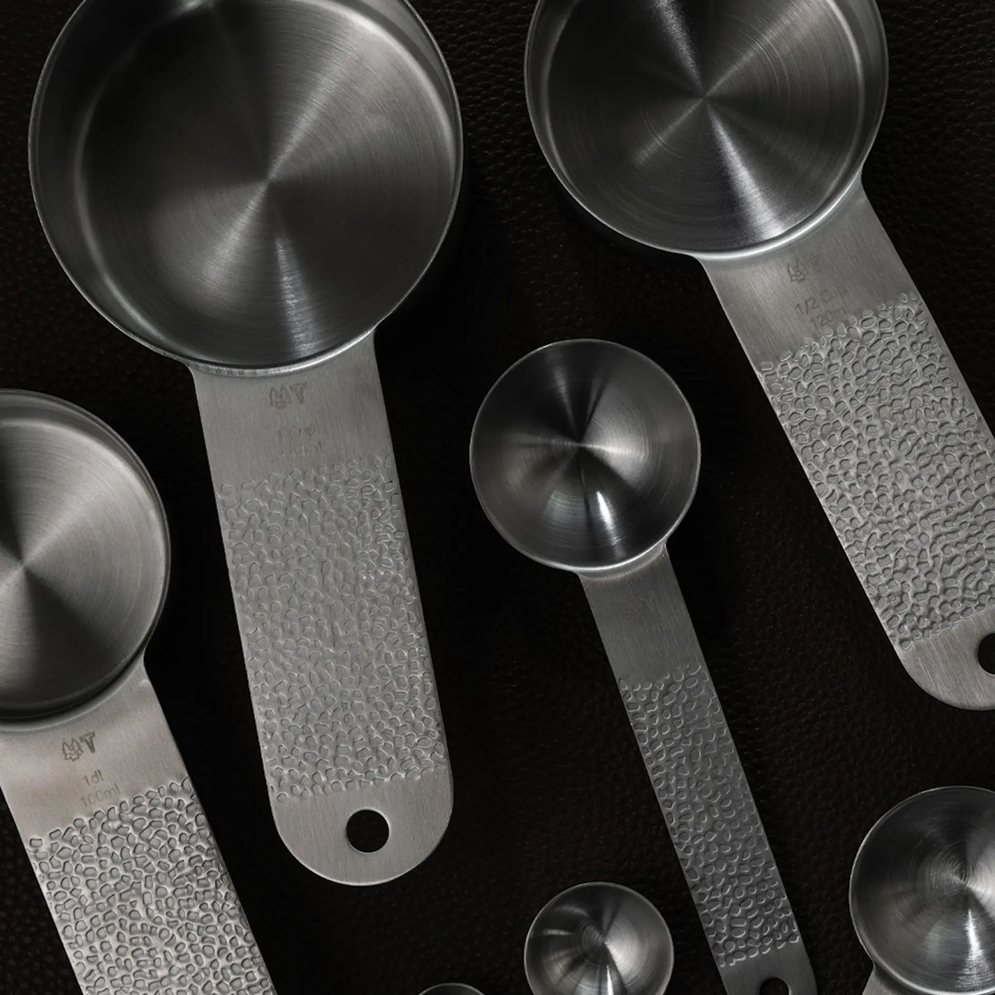 Vargen & Thor Frost Mittalusikka 7 osaa Hopea