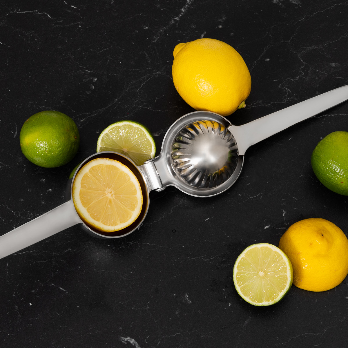 Maku Kitchen Life Citruspress i rostfritt stål 22 cm