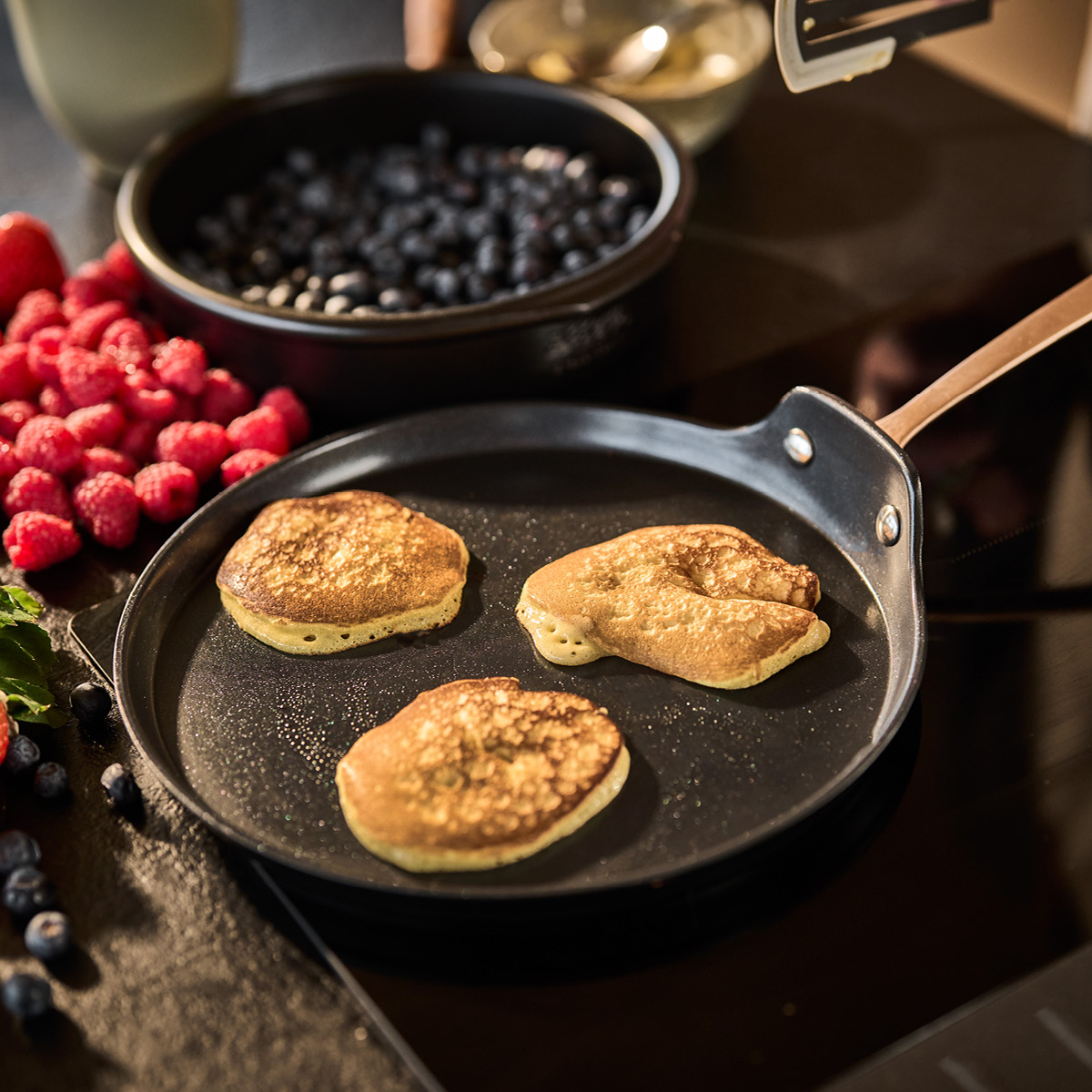 Modern House Black Copper pannkakspanna 26 cm svart/koppar