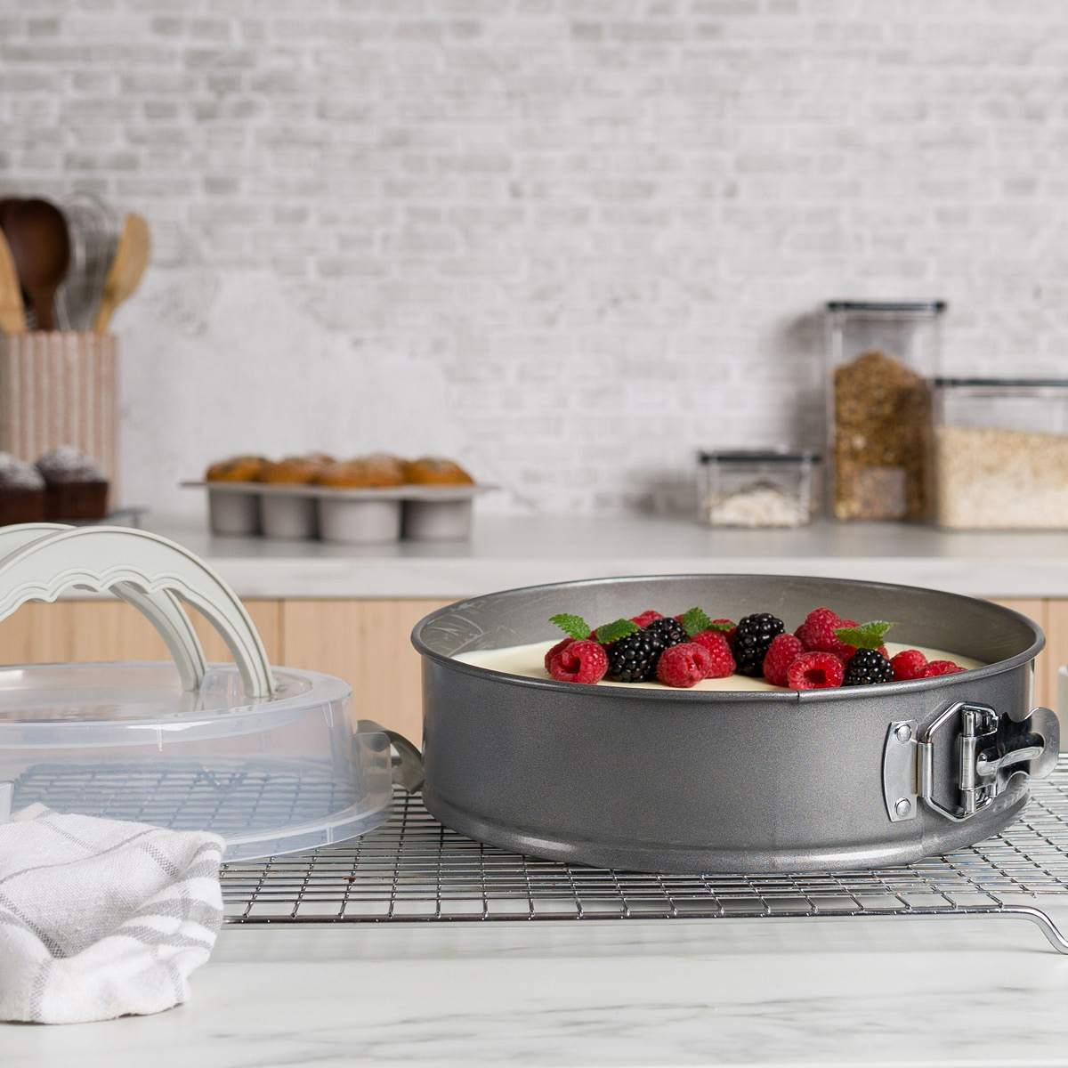 Modern House bAYk springform med lokk 26 cm grå