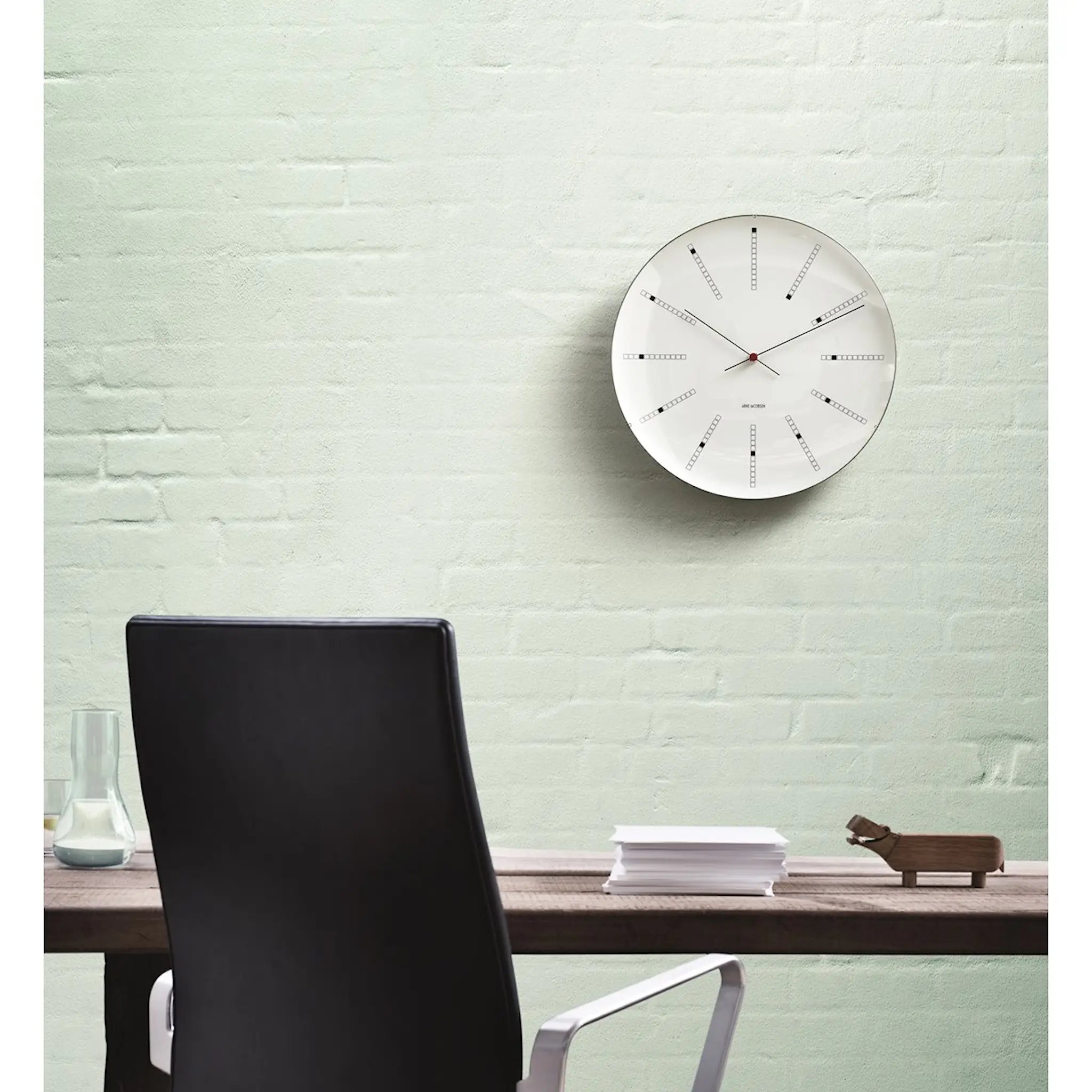 Arne Jacobsen Bankers Väggur 29 cm Multi
