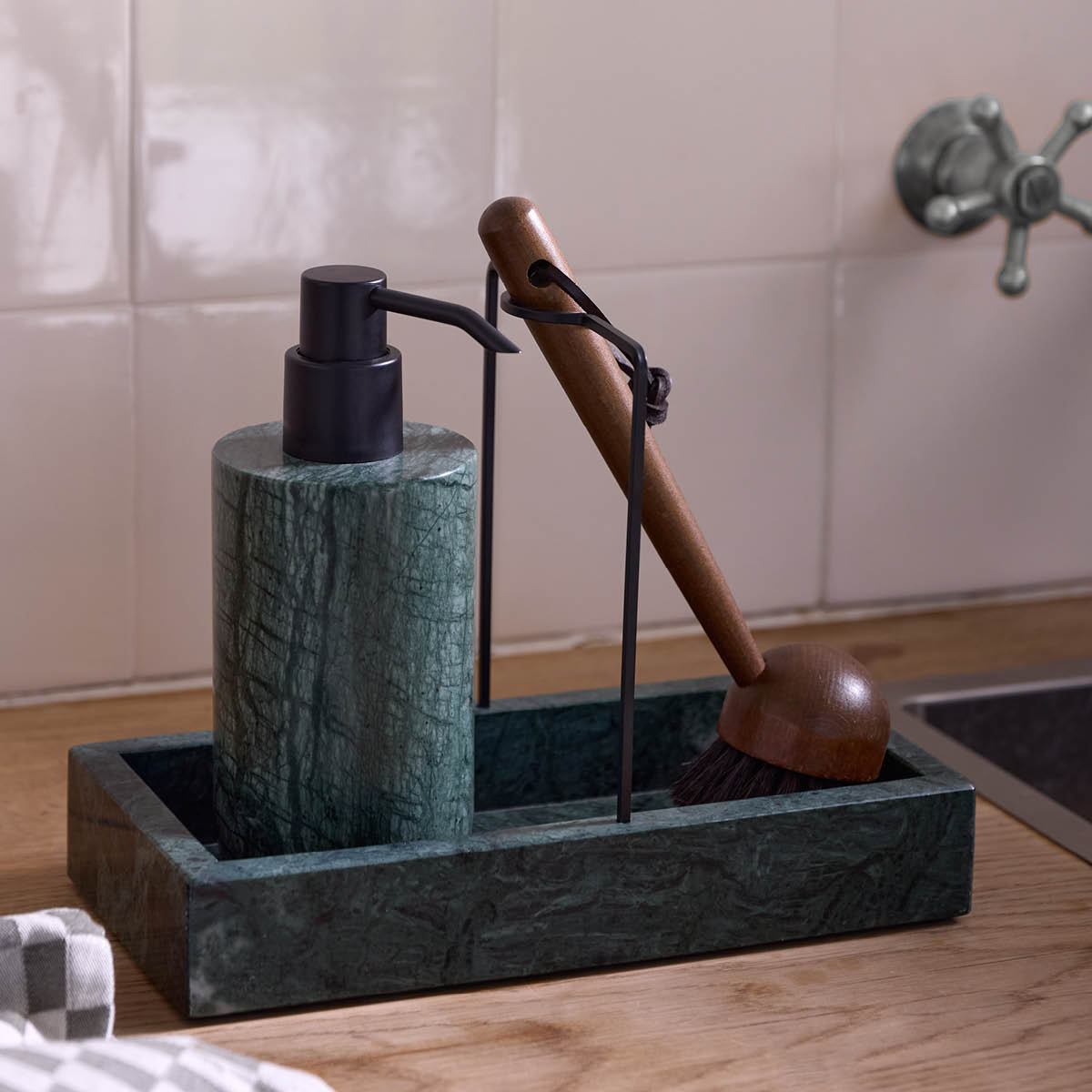 Mette Ditmer Marble organiserer for oppvaskredskaper 24x12 cm dark forest